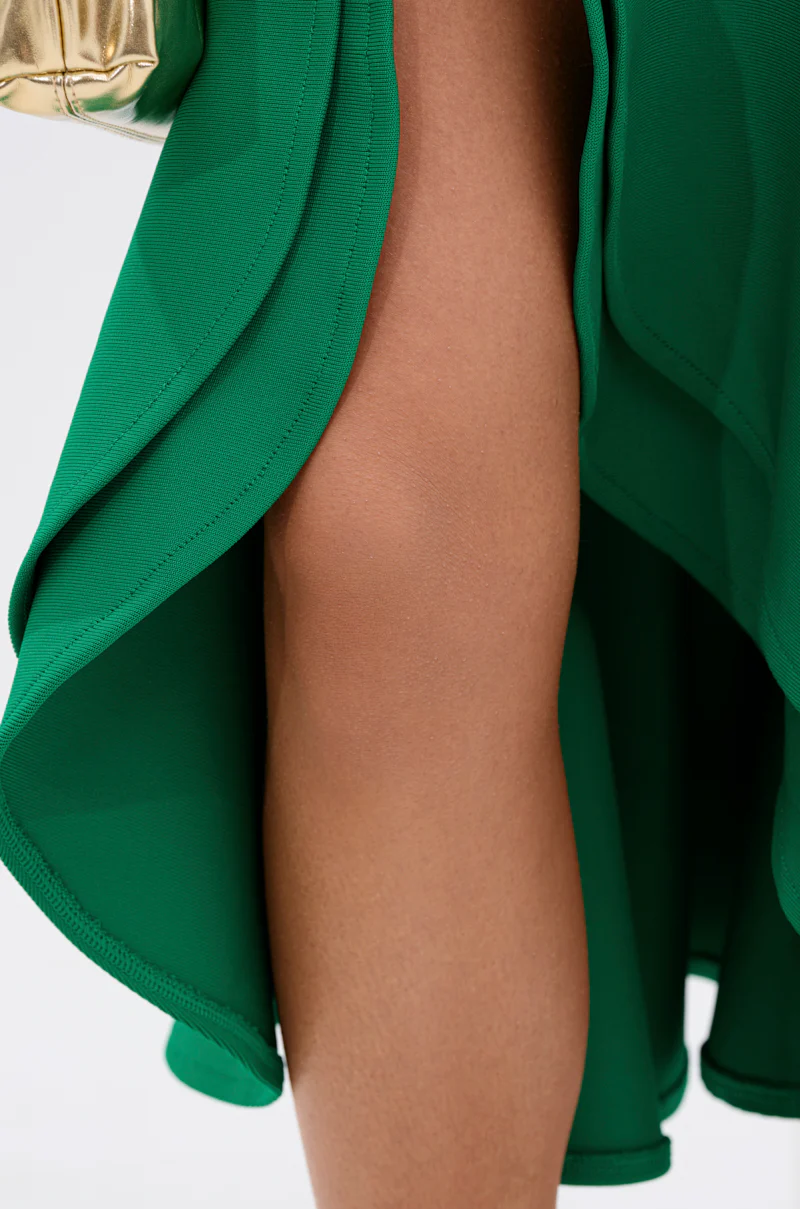LUCY MIDI BANDAGE DRESS IN KELLY GREEN - Image 6
