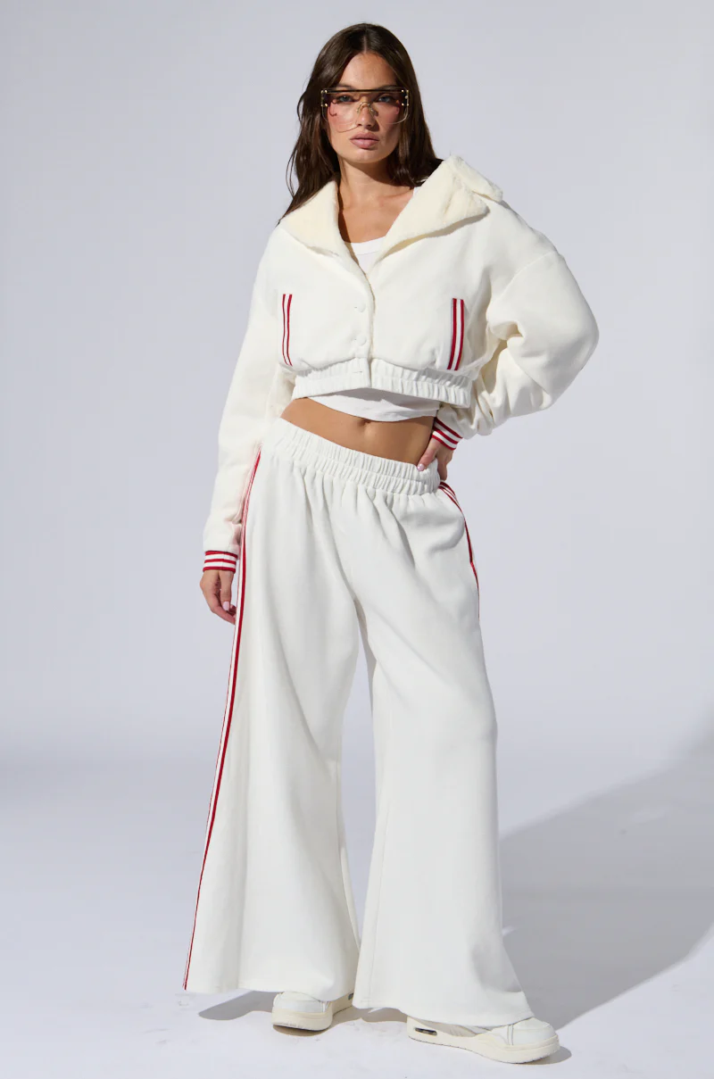 LULA WAFFLE KNIT SPORTY PANTS IN WHITE - Image 5