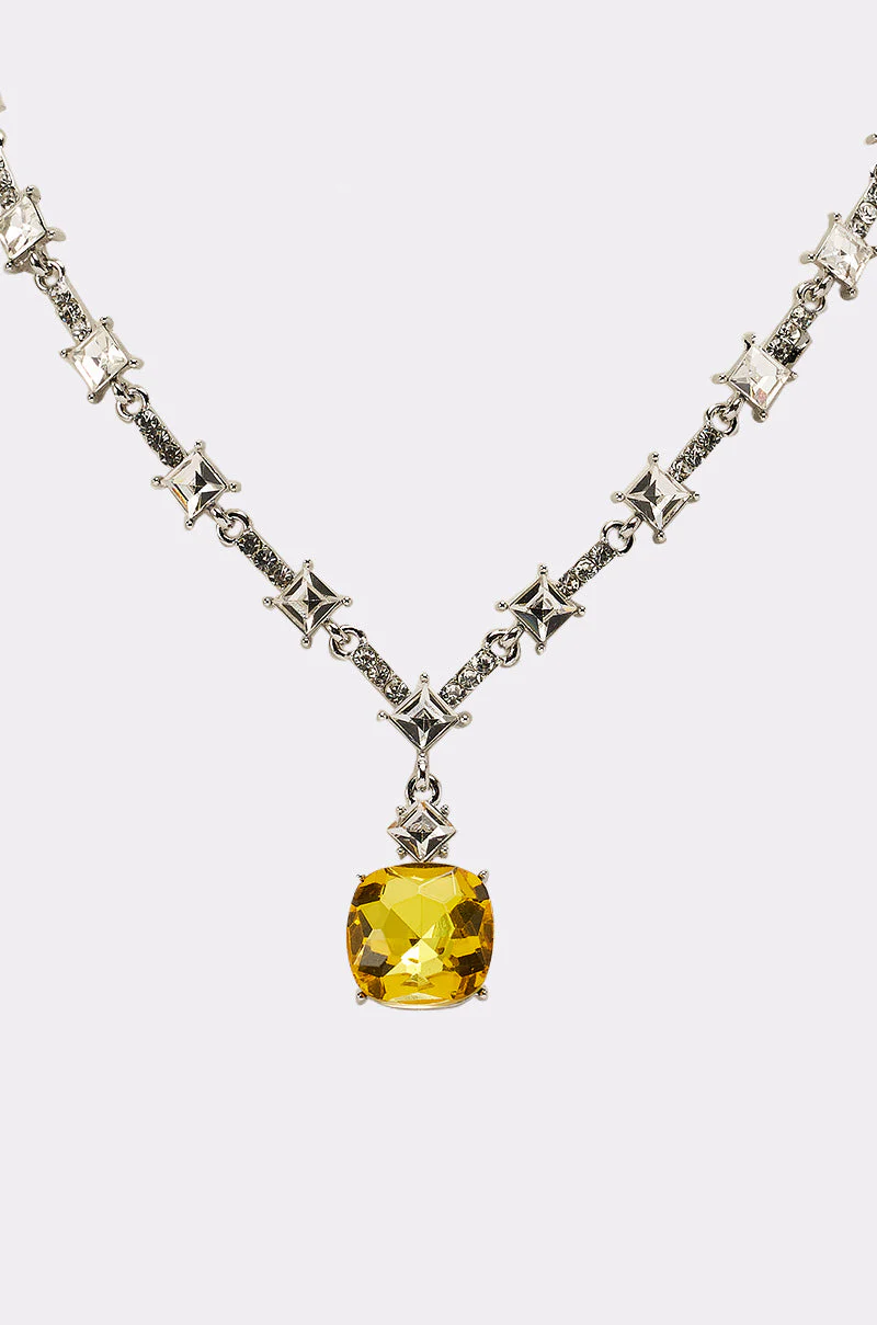 LUXE KATE NECKLACE - Image 7