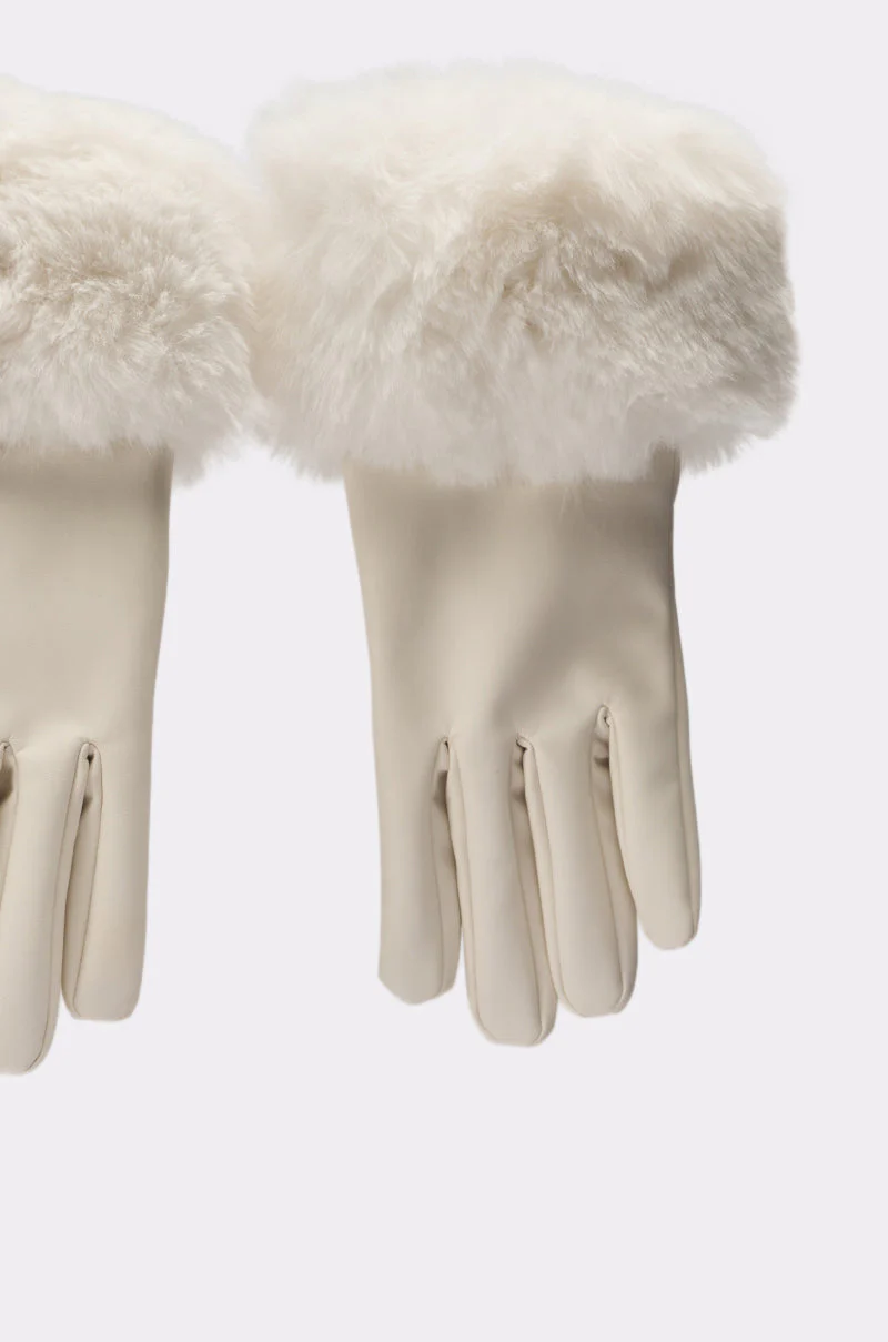 LUXE LIFE FAUX FUR GLOVES - Image 4