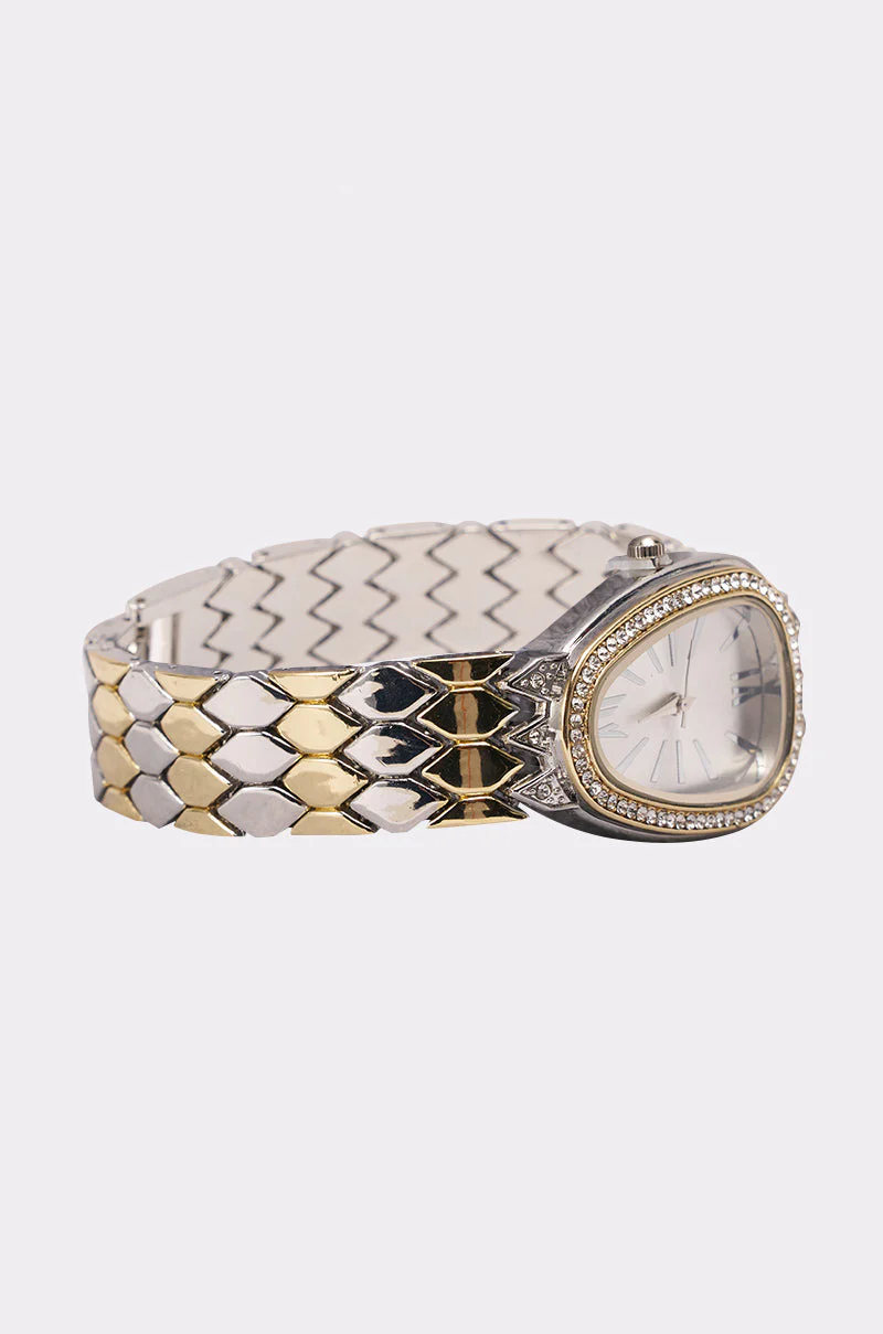 LUXE LIVING WATCH - Image 3
