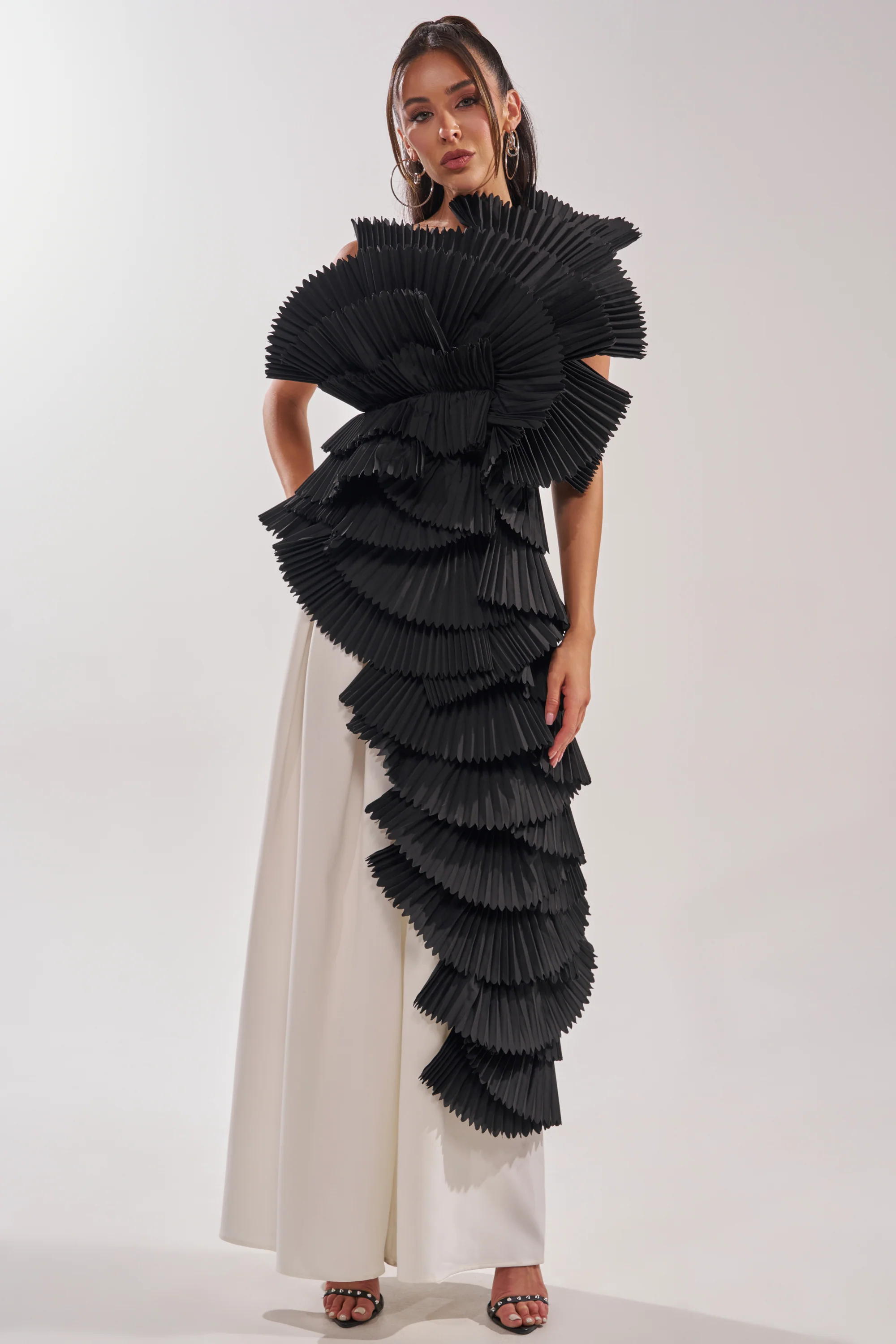 LUXURIOUS ASYMMETRICAL TOP IN BLACK