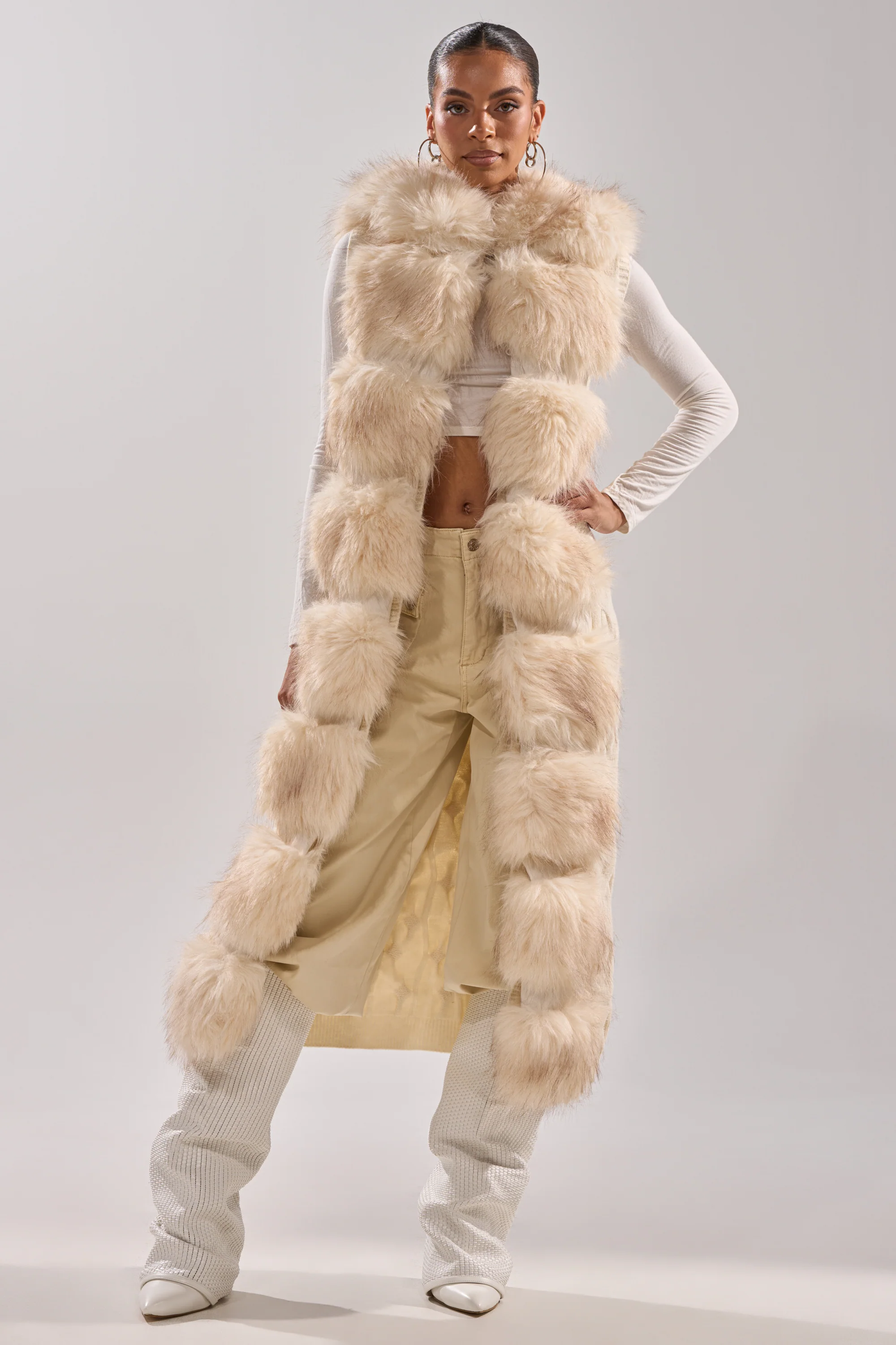 LUXURIOUS FAUX FUR HOODED VEST - Image 3