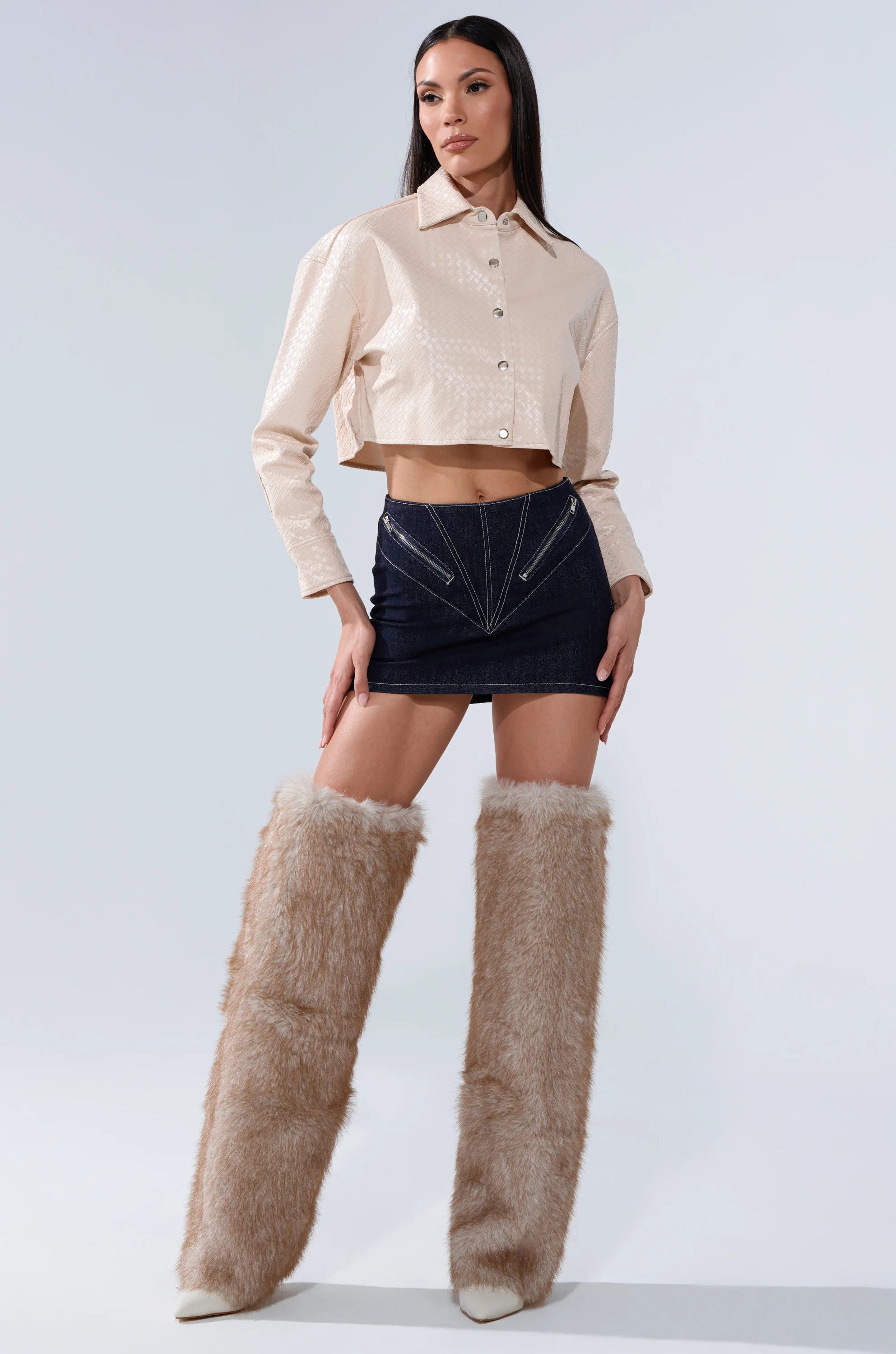 LUXURY GIRL WOVEN PU CROPPED BUTTON UP SHIRT IN IVORY - Image 7