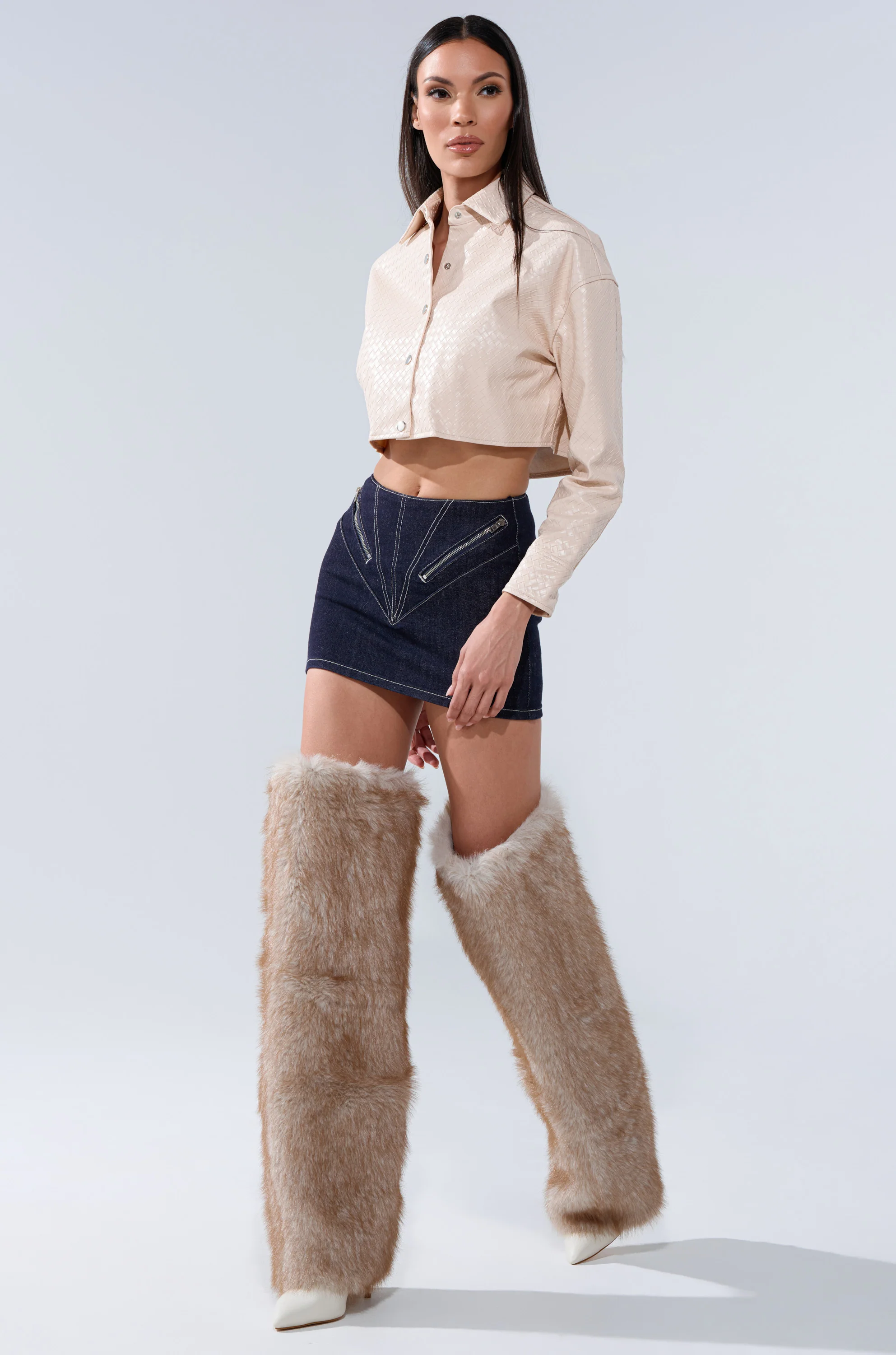 LUXURY GIRL WOVEN PU CROPPED BUTTON UP SHIRT IN IVORY - Image 8