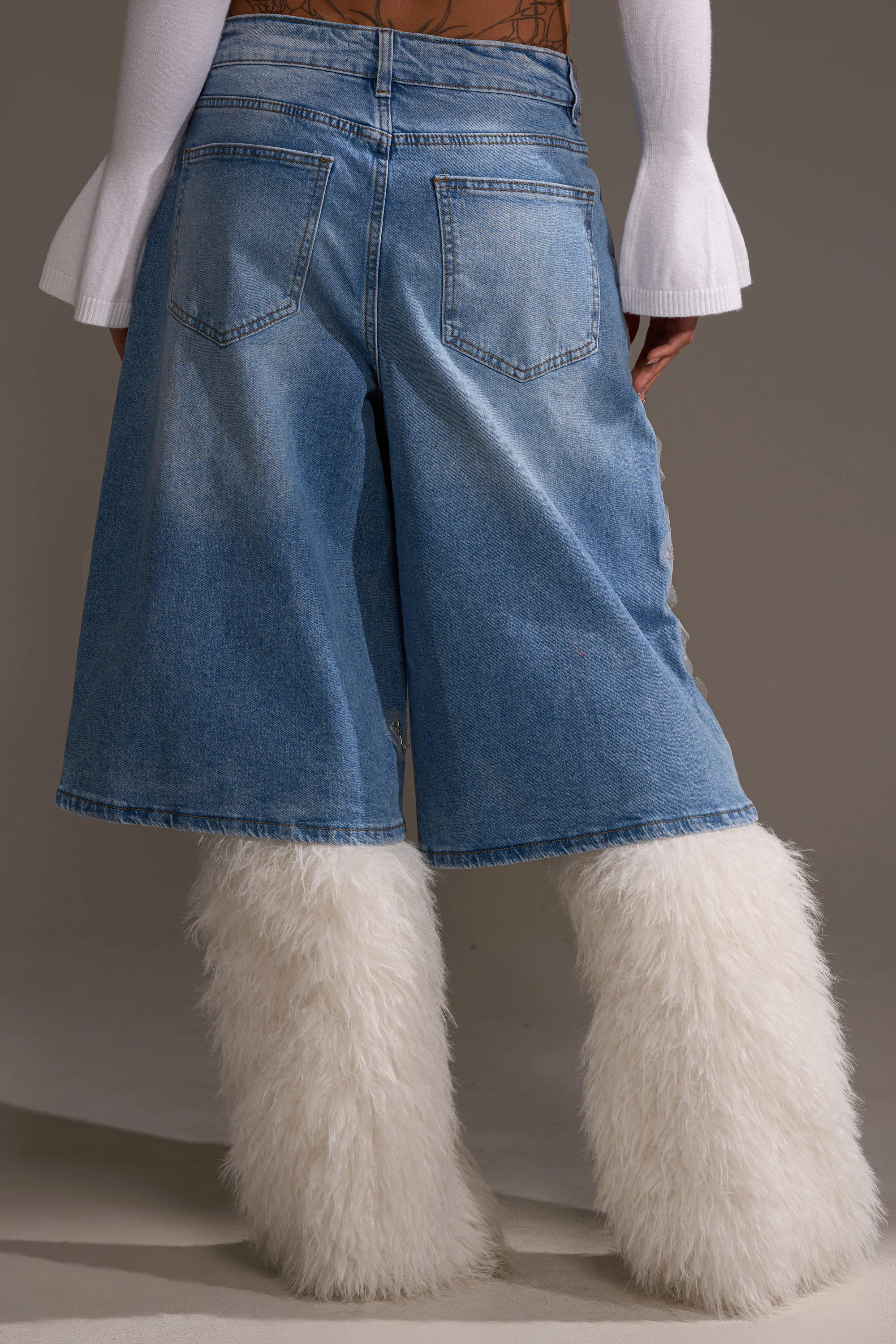 MADDIE EMBELLISHED BERMUDA SHORT - Image 5