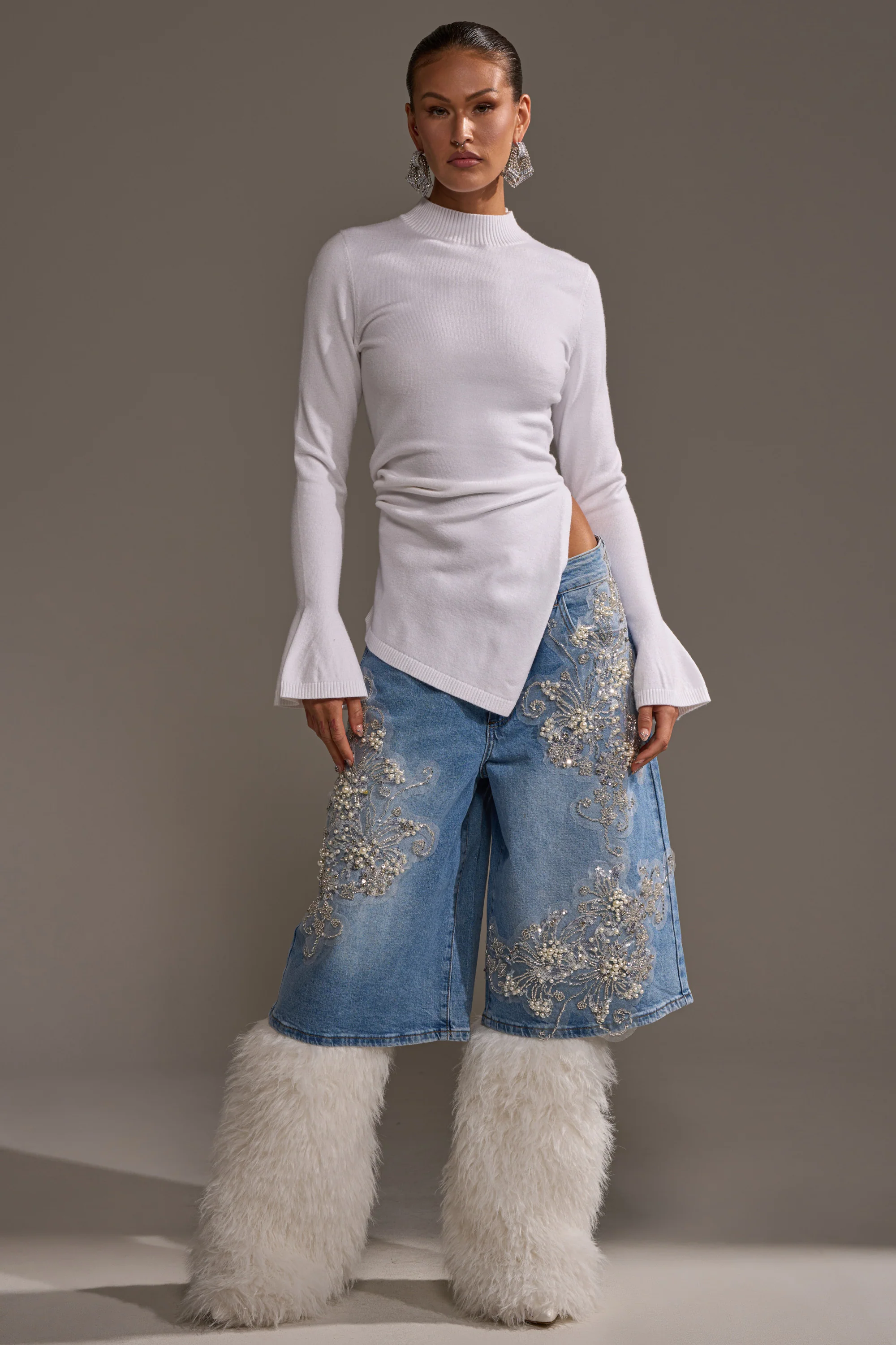 MADDIE EMBELLISHED BERMUDA SHORT - Image 7