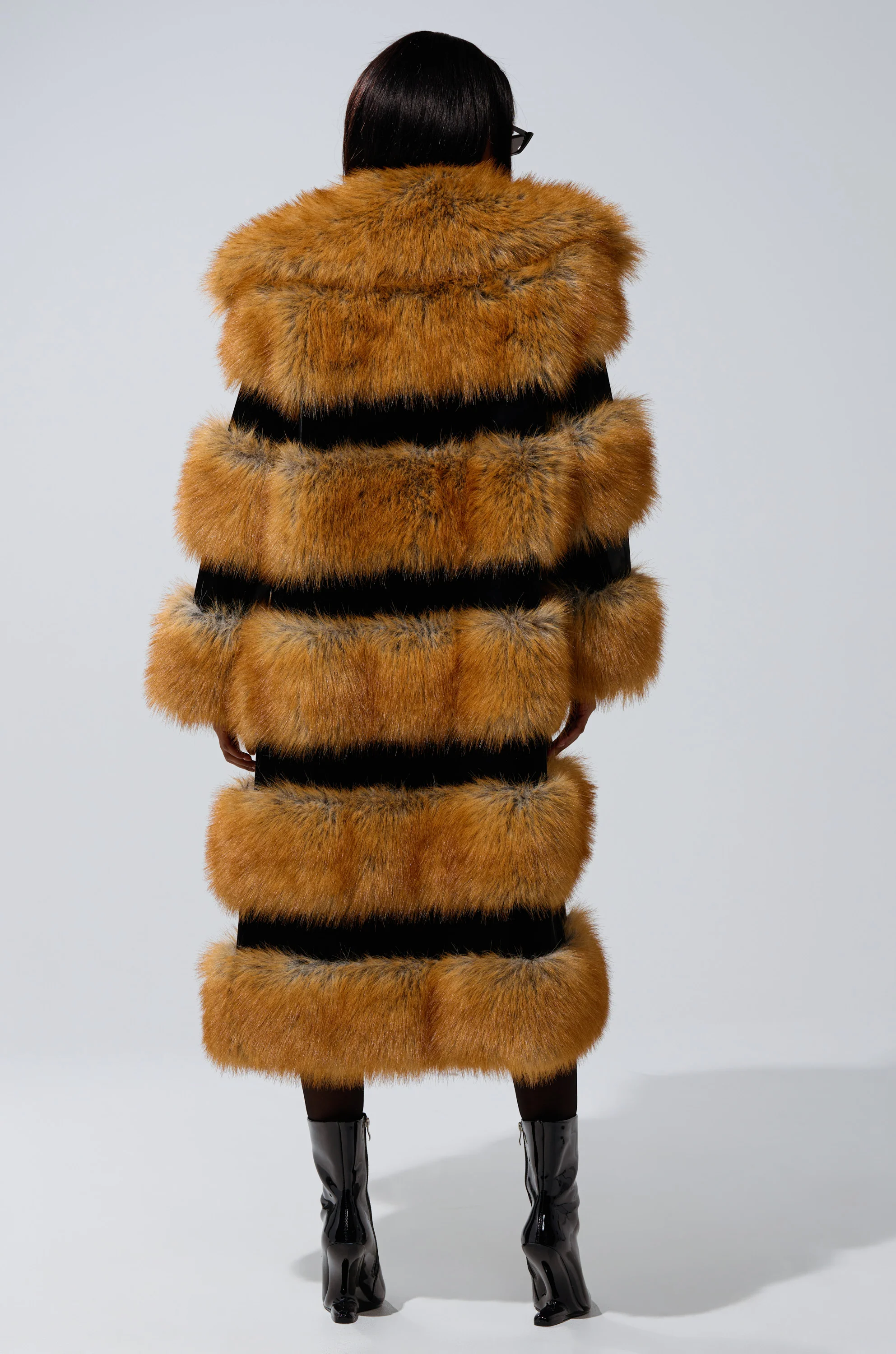 MADDOX PANELED FAUX FUR - Image 9