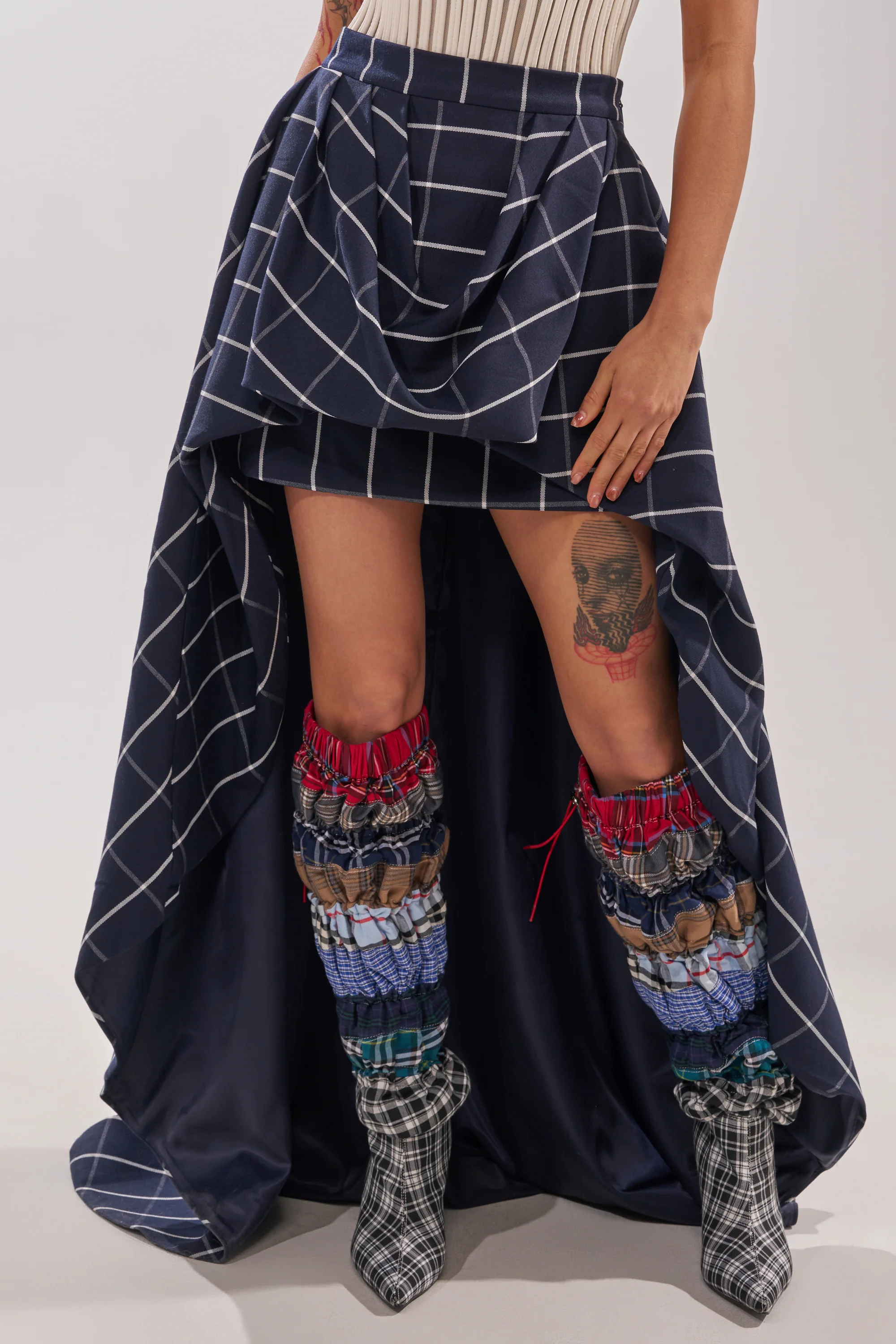 MAKE A STATEMENT HIGH LOW SKIRT - Image 3