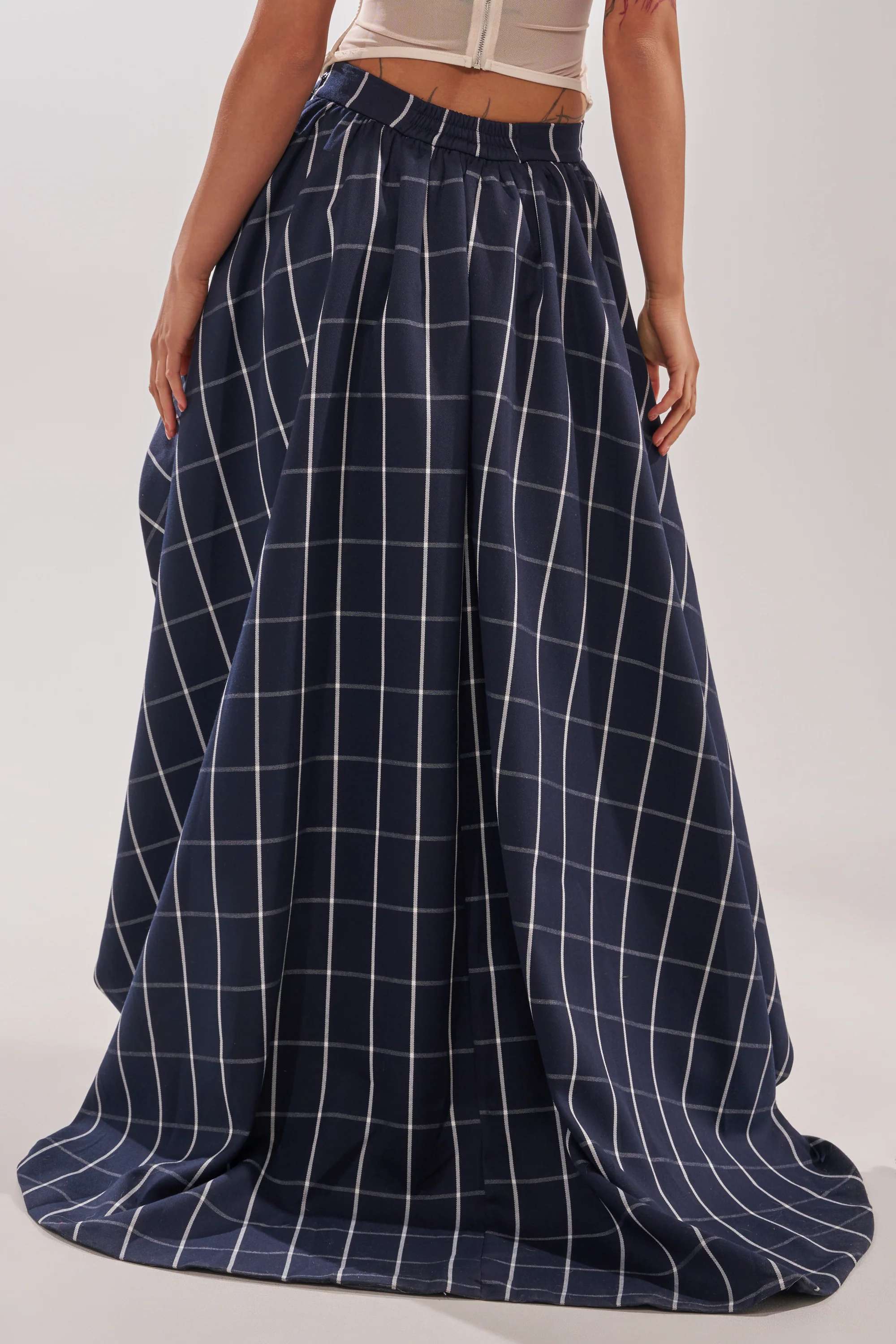 MAKE A STATEMENT HIGH LOW SKIRT - Image 5