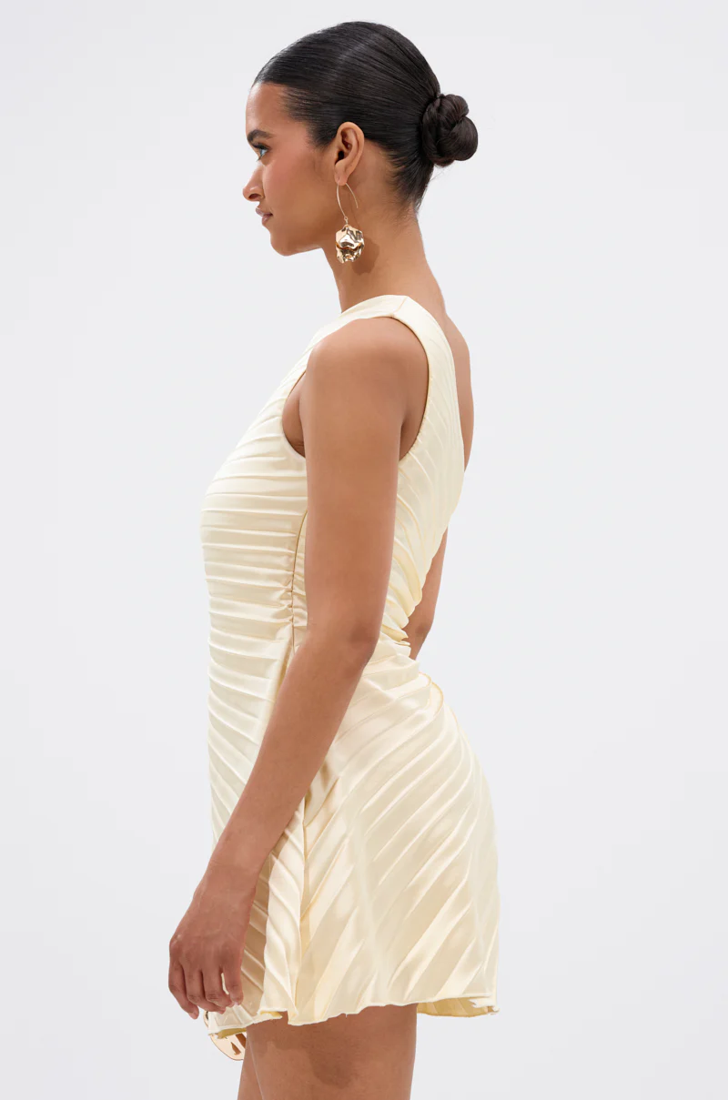 MAKE IT WORK PLEATED MINI DRESS IN YELLOW - Image 5