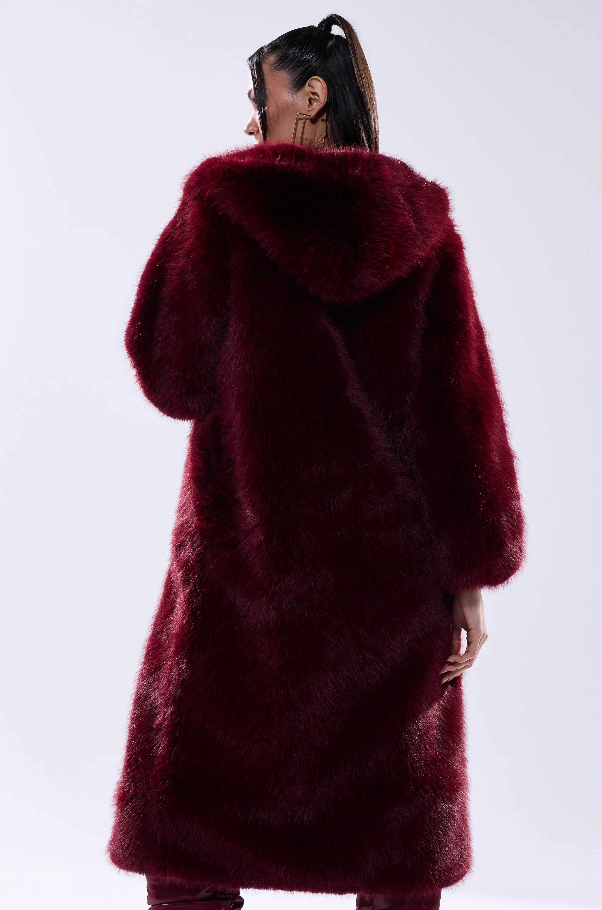 MANCHESTER HOODED FAUX FUR IN BURGUNDY - Image 6