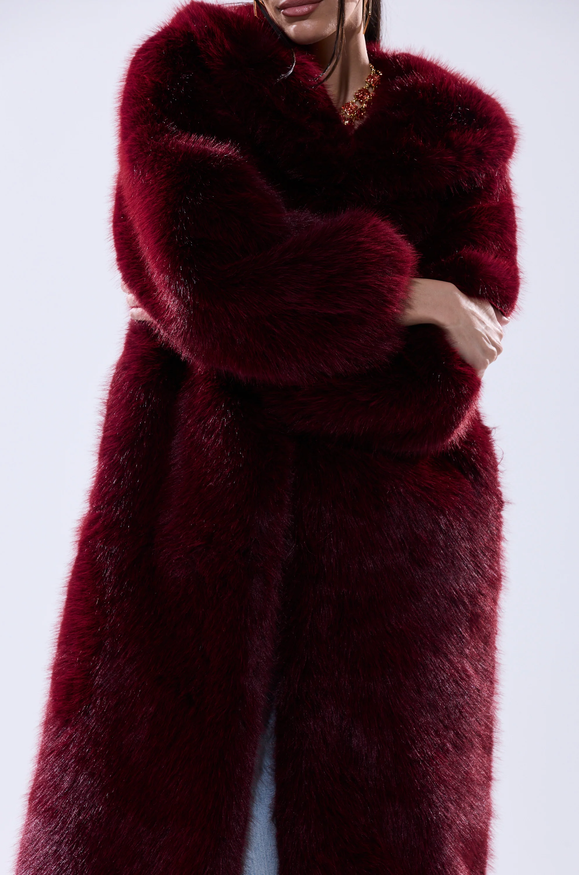 MANCHESTER HOODED FAUX FUR IN BURGUNDY - Image 9