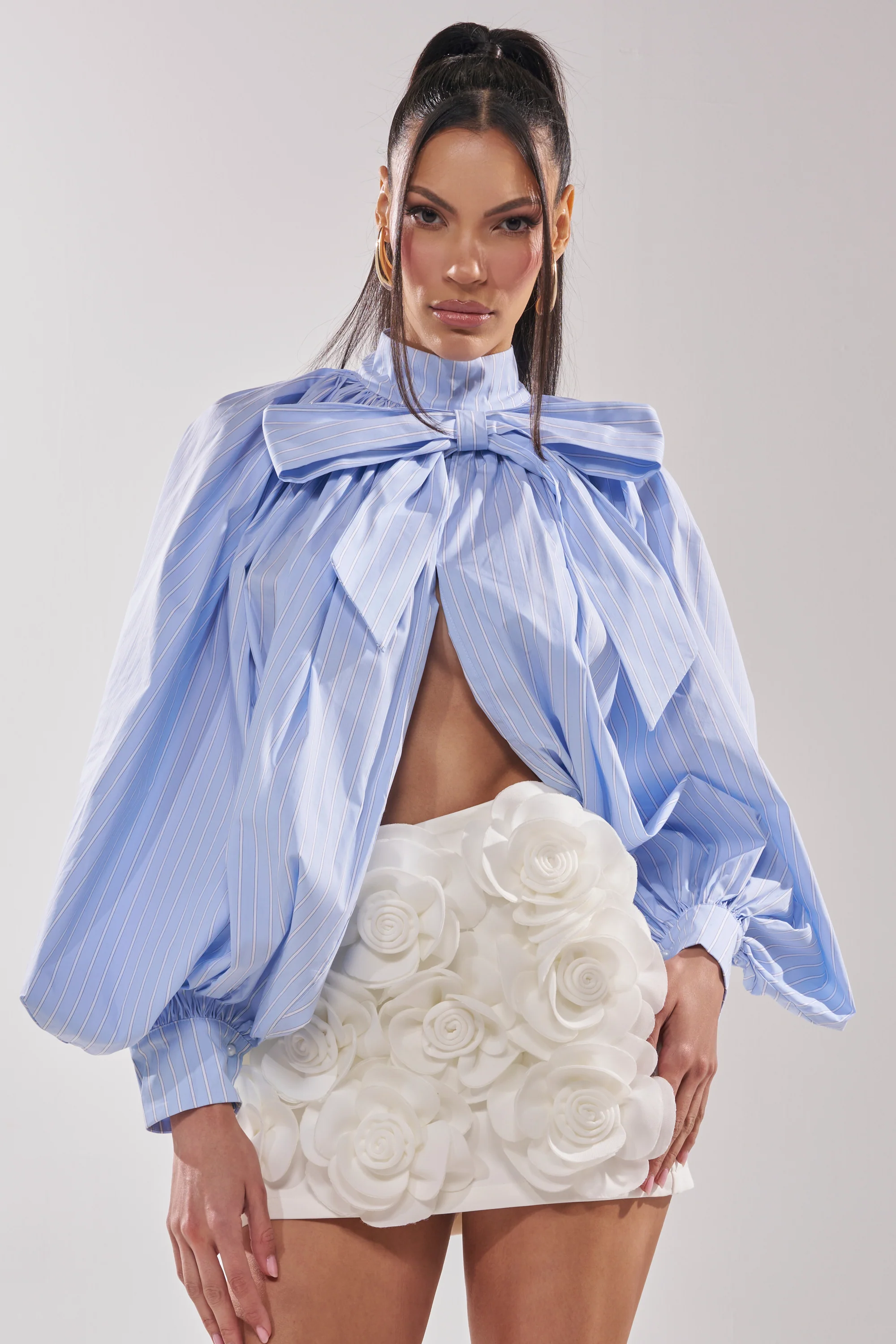 MASTERPIECE POPLIN PUFF LONG SLEEVE TOP IN BLUE - Image 3