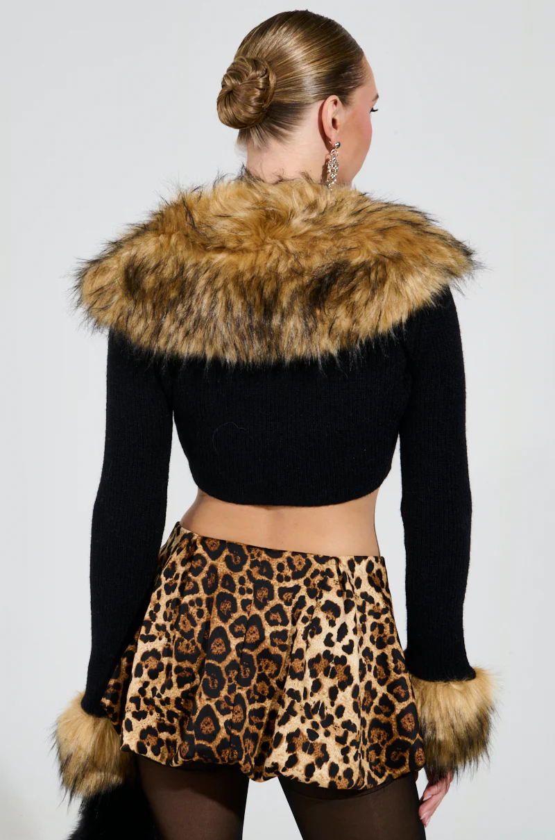 MATERIAL GIRL CROPPED SWEATER WITH FUR COLLAR - Image 4