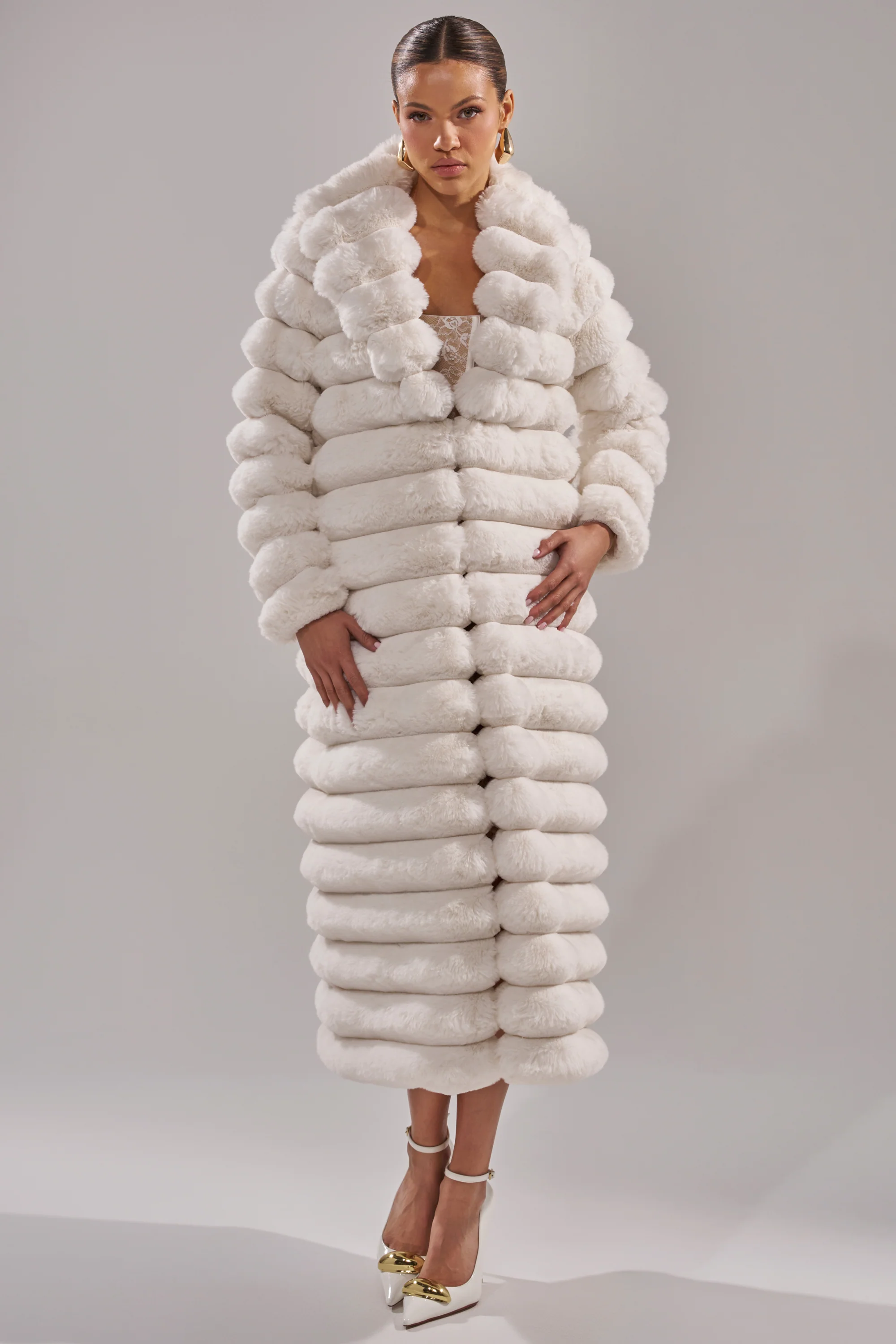 MAXI POPCORN FAUX FUR IN WHITE - Image 2