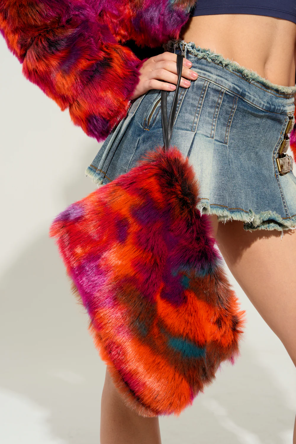 MAXIMUS FUR WRISTLET - Image 2