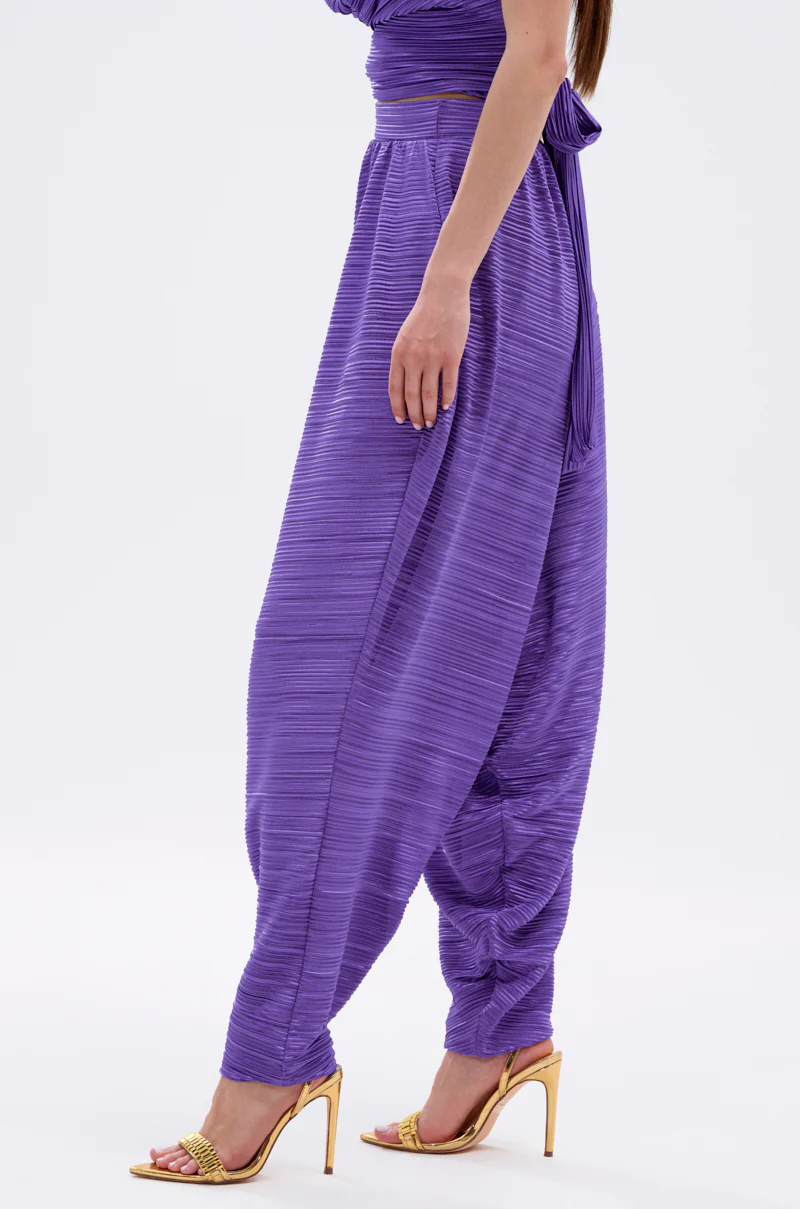 MAYAH WIDE LEG PLISSE PANT IN PURPLE - Image 4