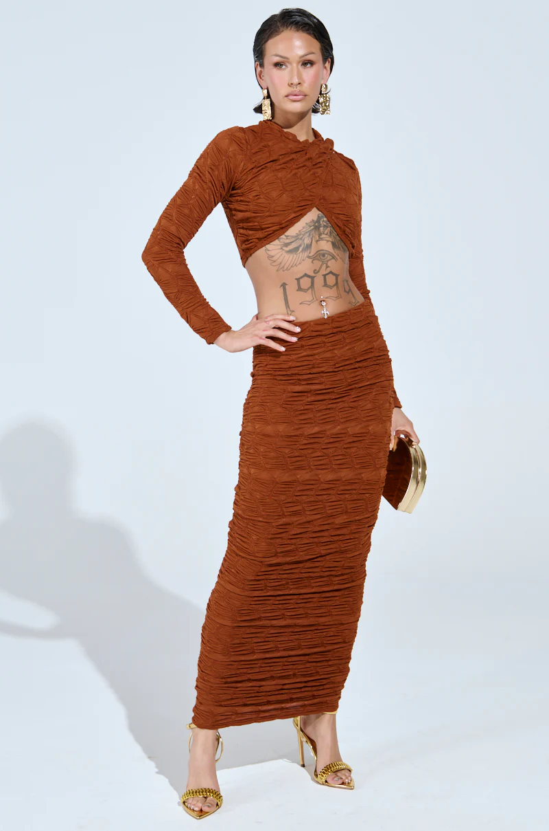 MAYBE NEXT TIME RUCHED LONG SLEEVE TOP IN BROWN - Image 5