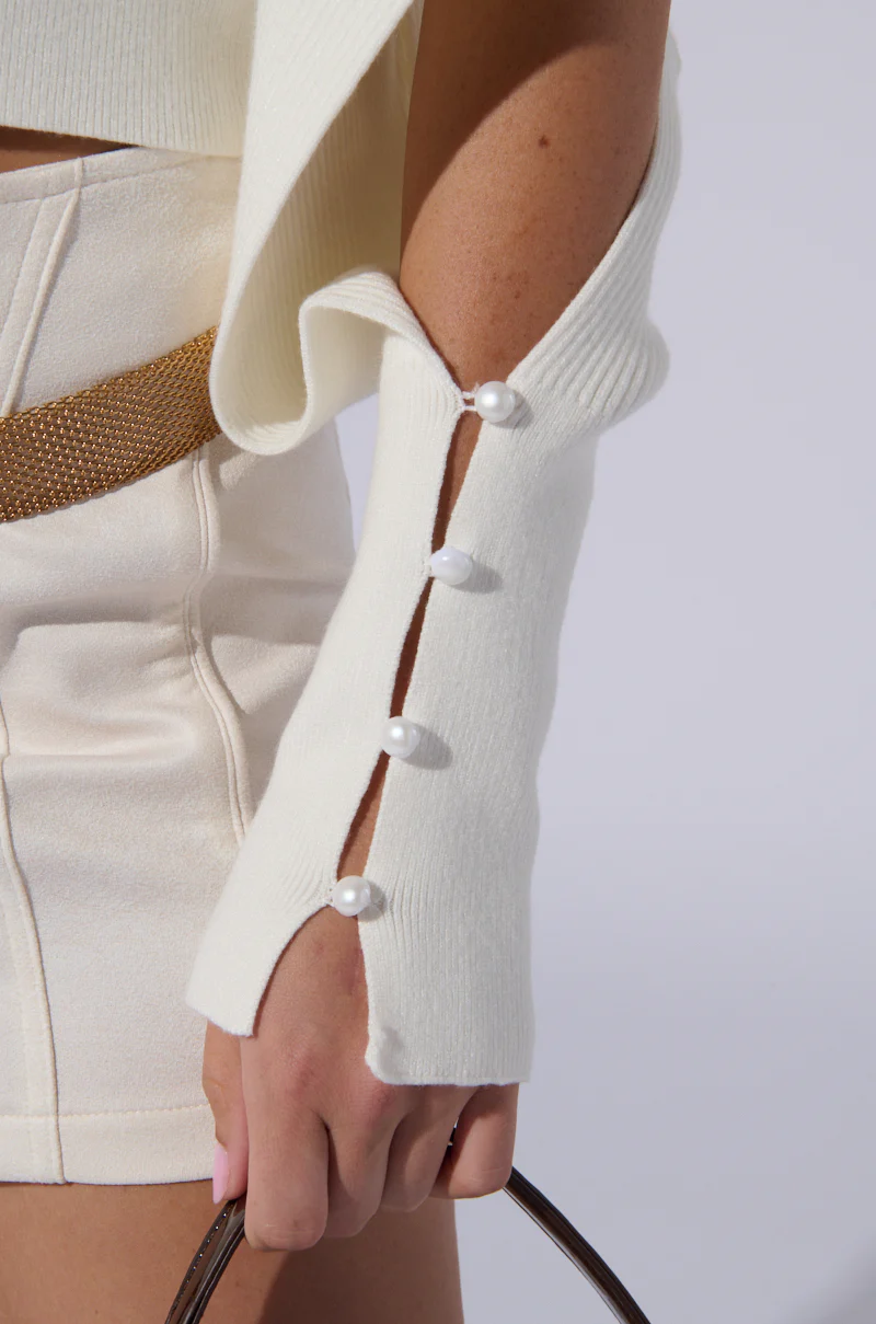 MELANIA LONG SLEEVE FLUTTER SLEEVE SWEATER - Image 6