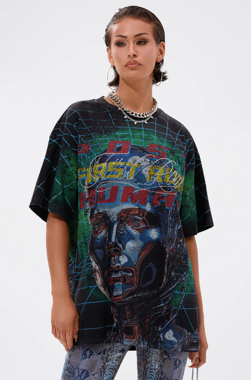 FIRST ROW METAVERSE OVERSIZED GRAPHIC TEE - Image 2