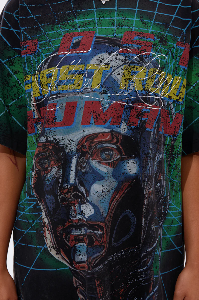 FIRST ROW METAVERSE OVERSIZED GRAPHIC TEE - Image 8