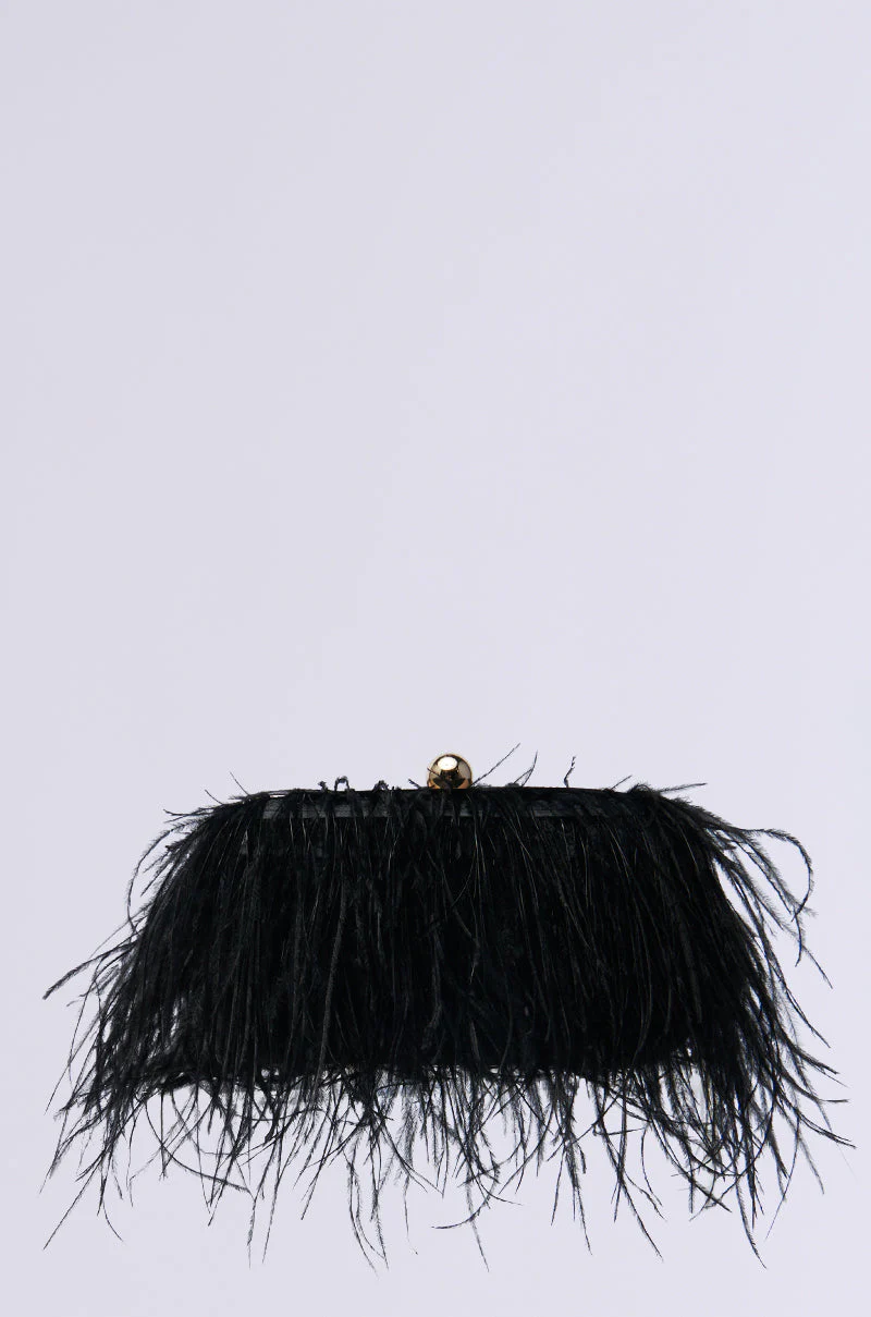 MIDNIGHT IN PARIS FEATHER CLUTCH - Image 4
