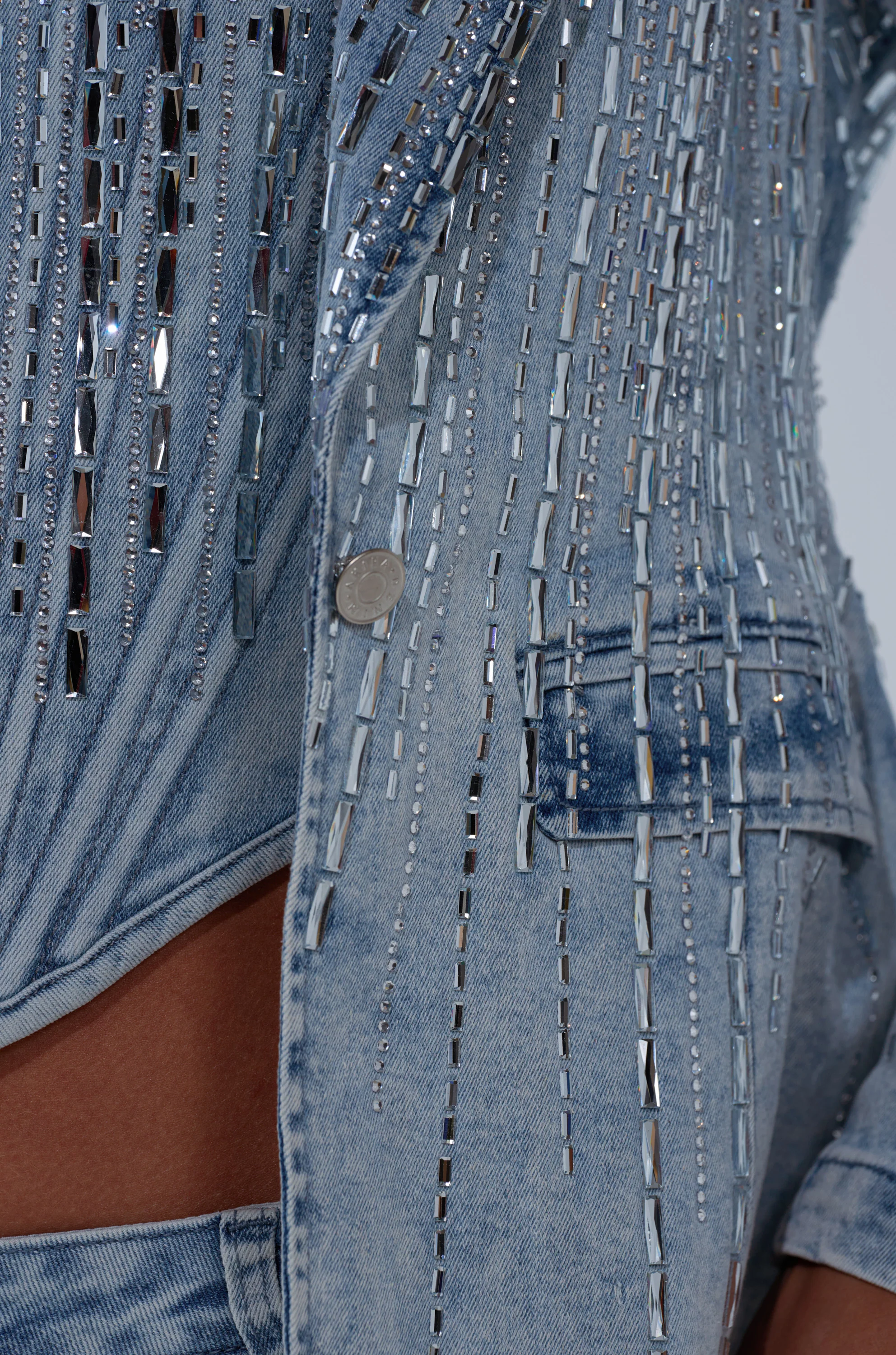 MILA EMBELLISHED BLAZER IN DENIM - Image 10