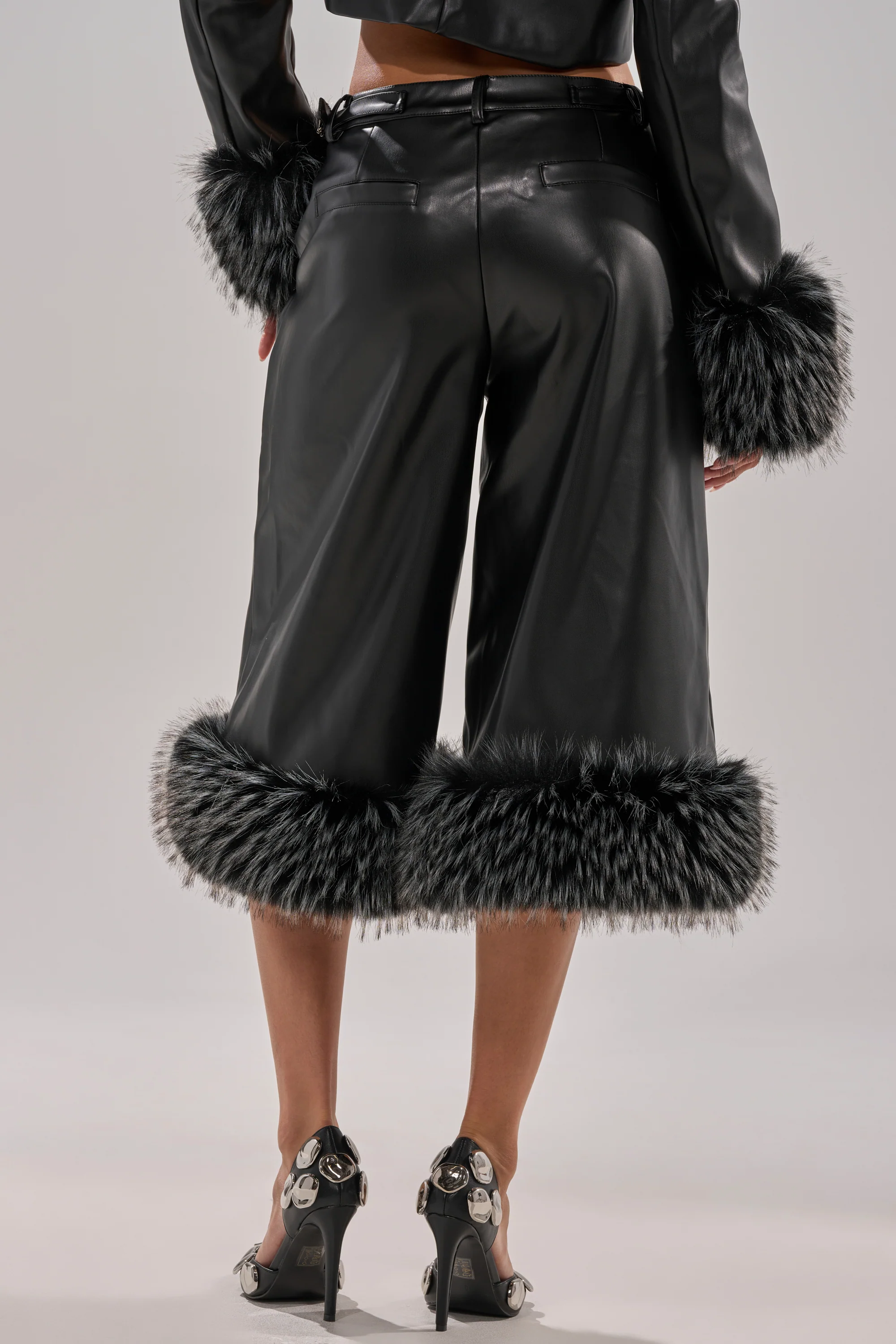 MIND YOUR OWN FUR TRIM BERMUDA SHORTS - Image 5