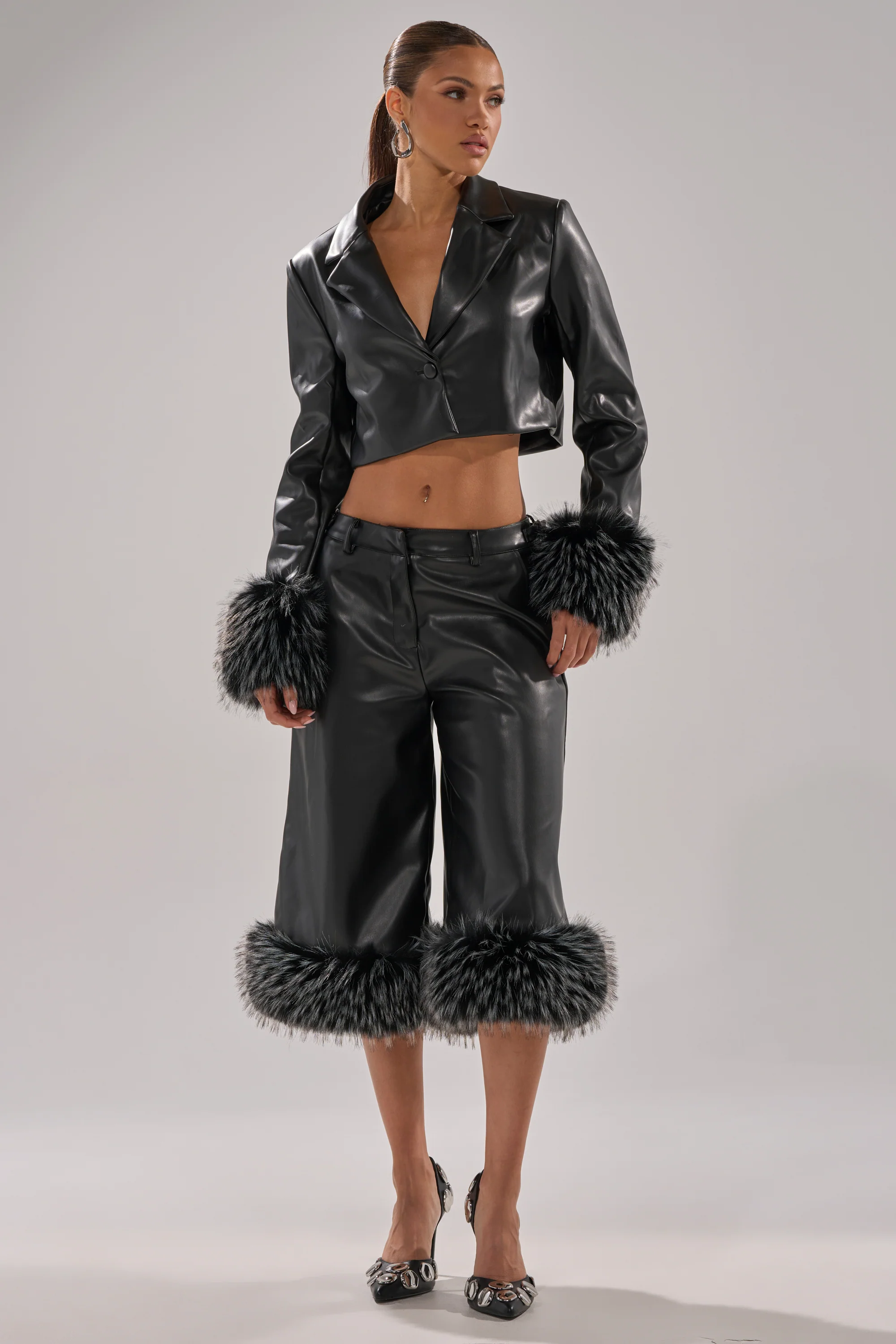 MIND YOUR OWN FUR TRIM BERMUDA SHORTS - Image 6