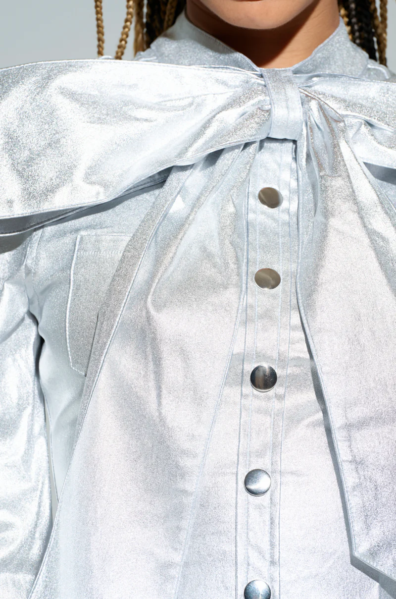 MISS INDEPENDENT LONG SLEEVE BLOUSE IN SILVER - Image 6