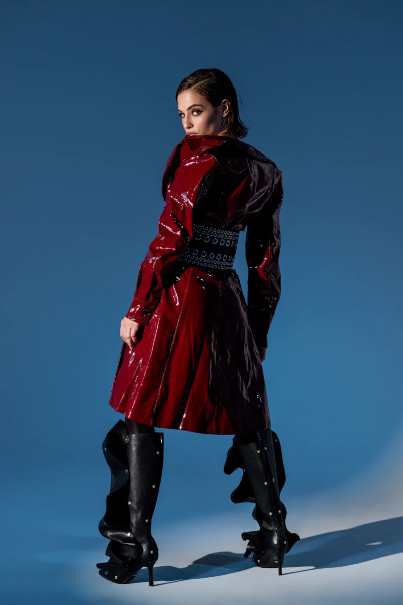 MITICA PATENT TRENCH COAT - Image 2
