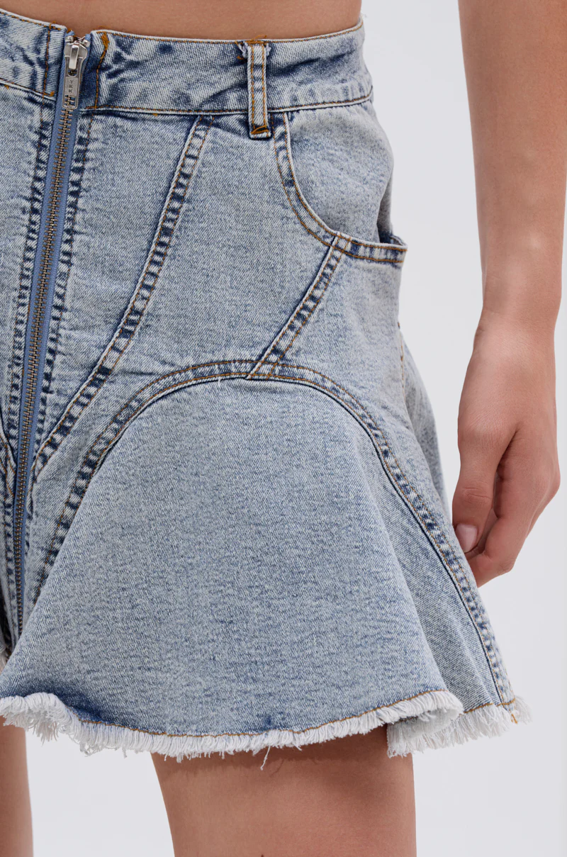 MIXED VIBES MINI SKIRT - Image 8