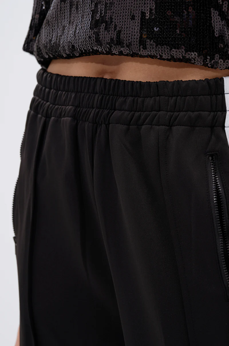 MODERN JAM TRACK PANT WITH TULLE IN BLACK - Image 10