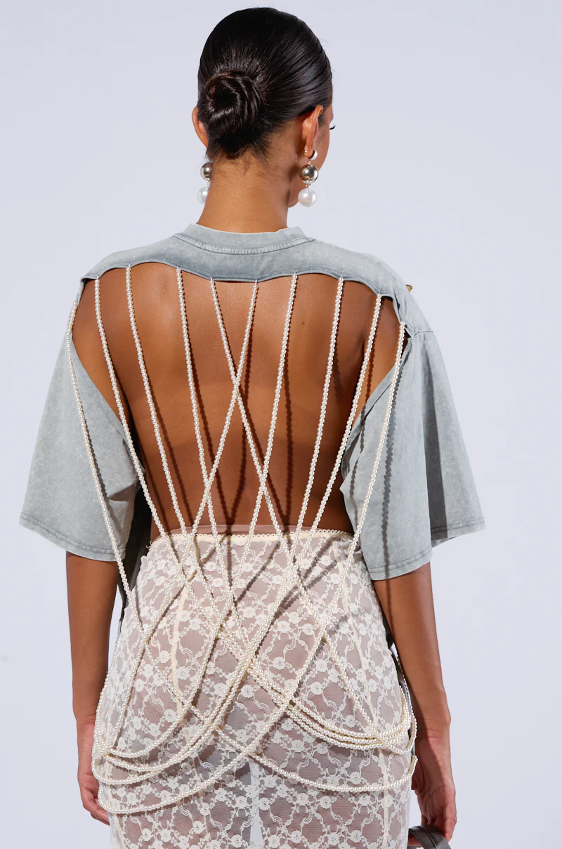 MOMENTS APART TEE WITH BUTTERFLY - Image 6