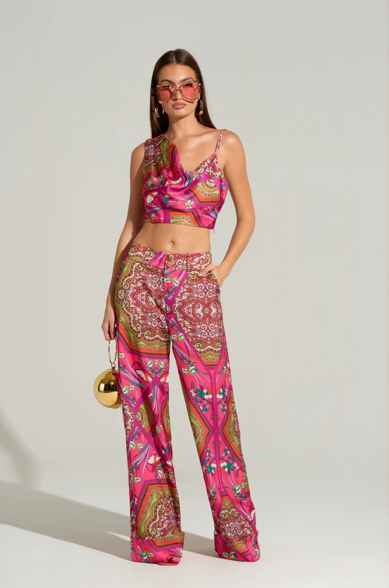 MOVE AND SHAKE CROPPED TOP IN PINK MULTI - Image 5