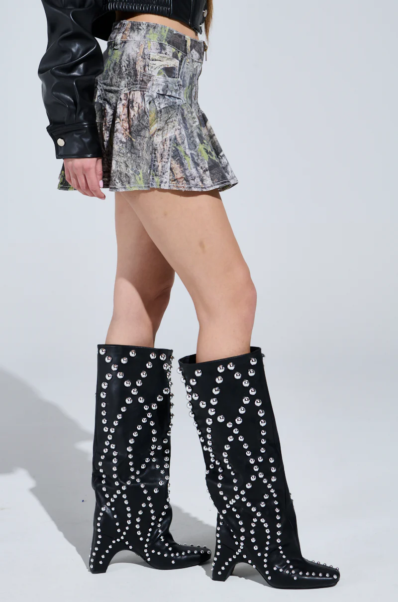 MOVIN DIFFERENT MINI SKIRT - Image 3