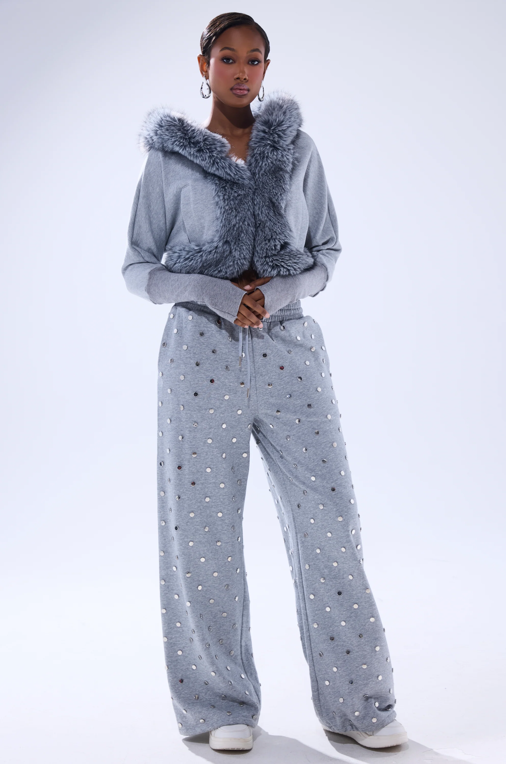 MOVIN DIFFERENT SWEATSHIRT WITH FUR TRIM - Image 10