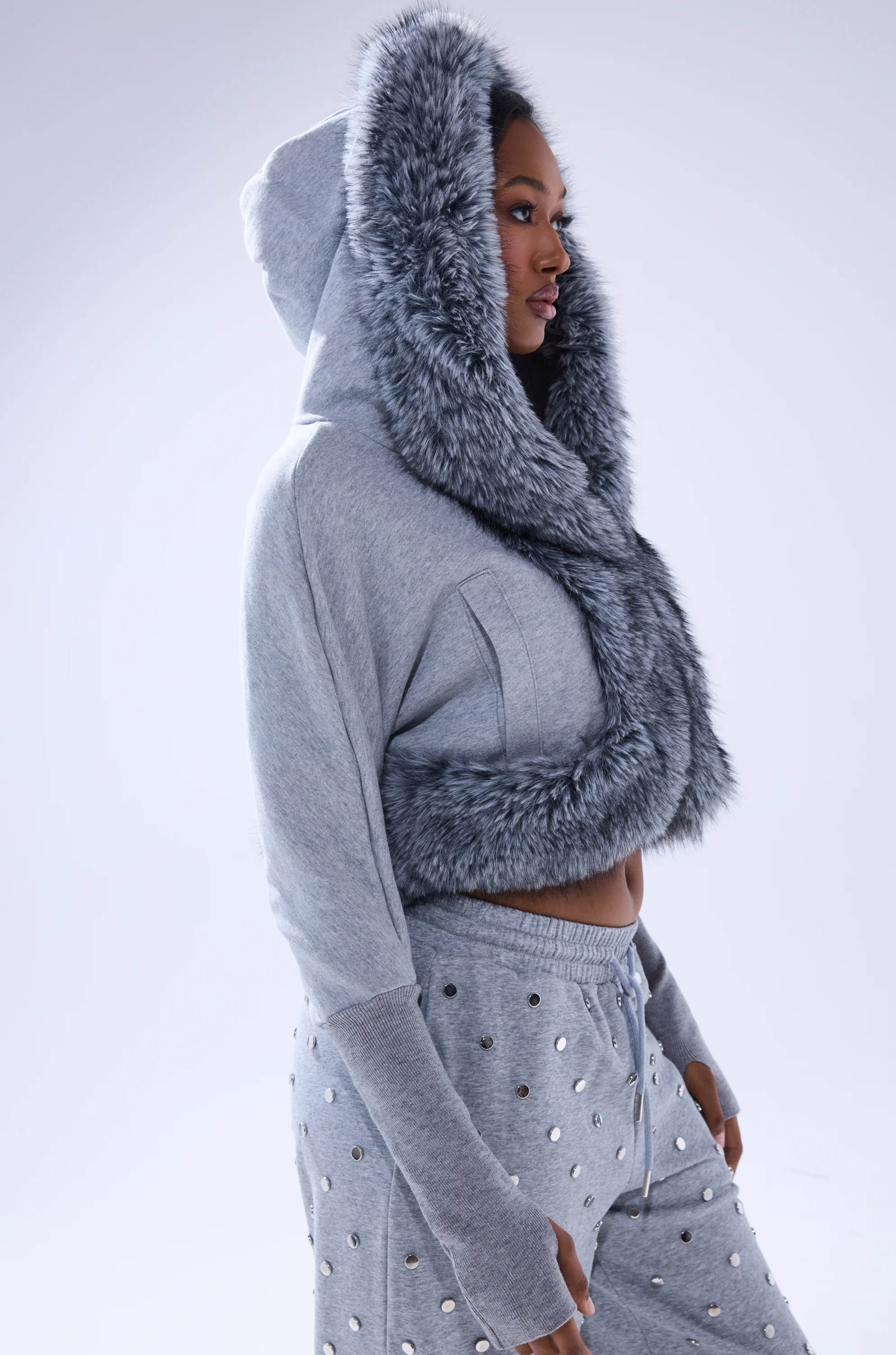 MOVIN DIFFERENT SWEATSHIRT WITH FUR TRIM - Image 5