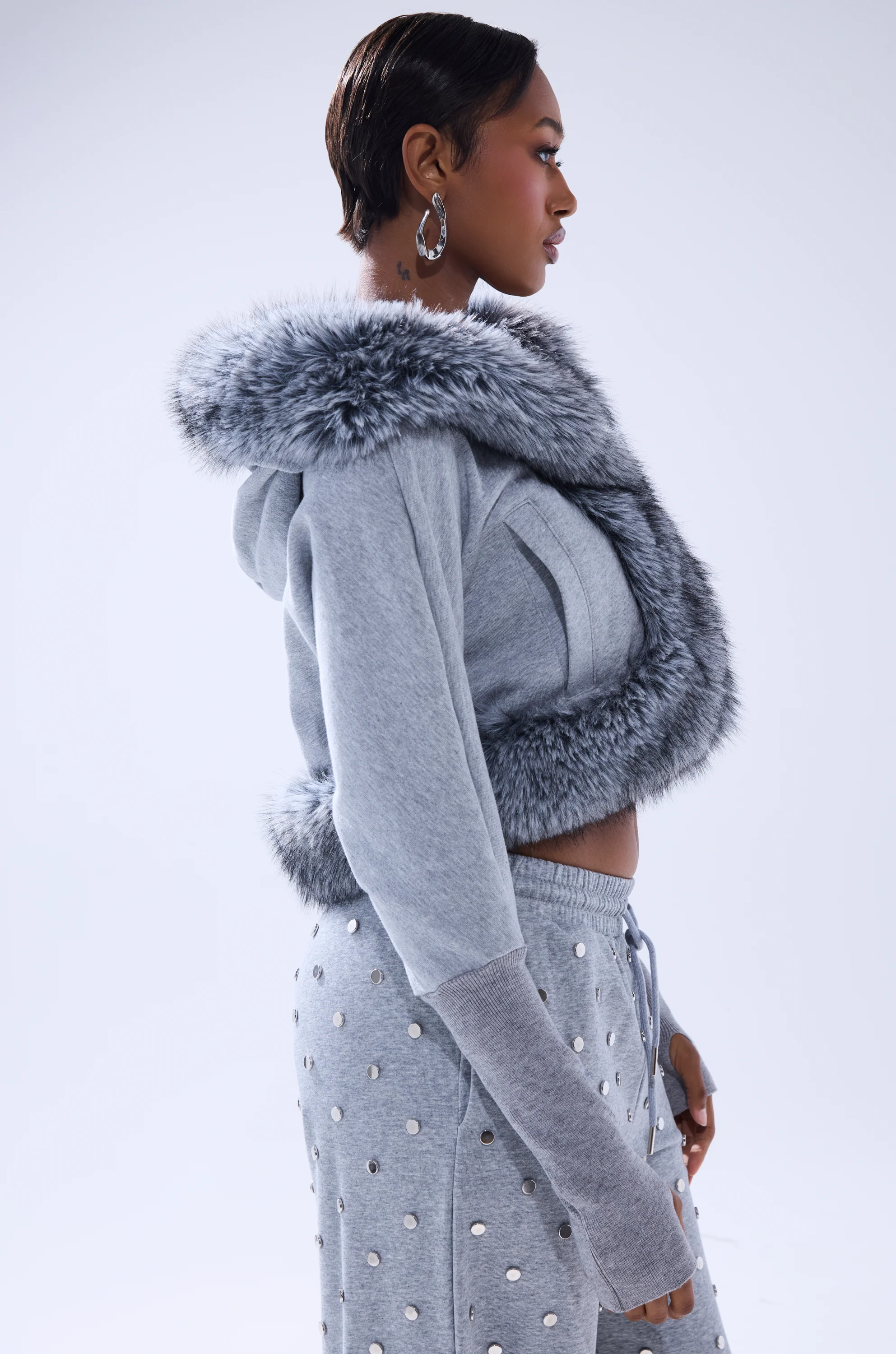 MOVIN DIFFERENT SWEATSHIRT WITH FUR TRIM - Image 6