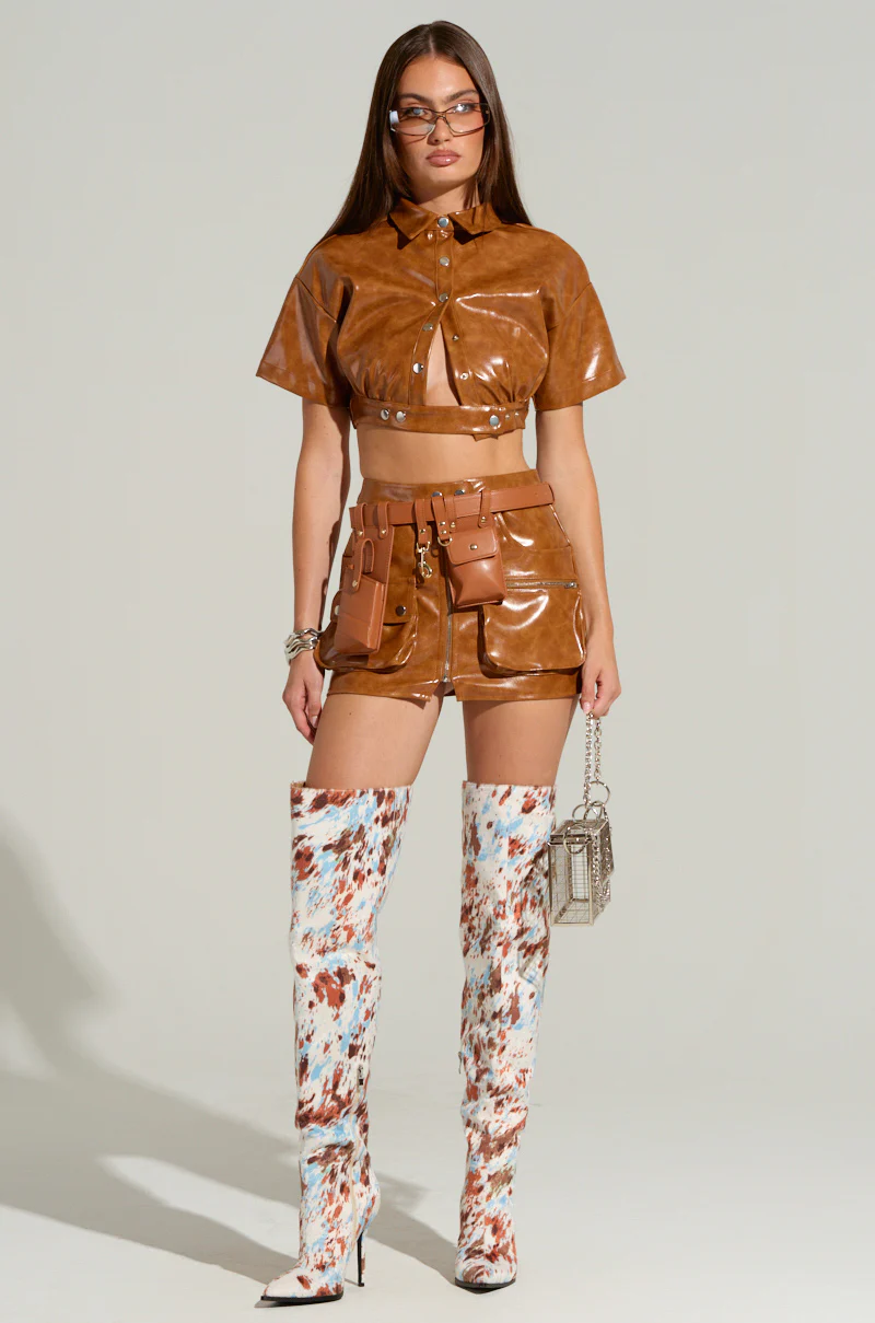 MYSTERY GIRL GLOSSY FAUX LEATHER MINI SKIRT - Image 6