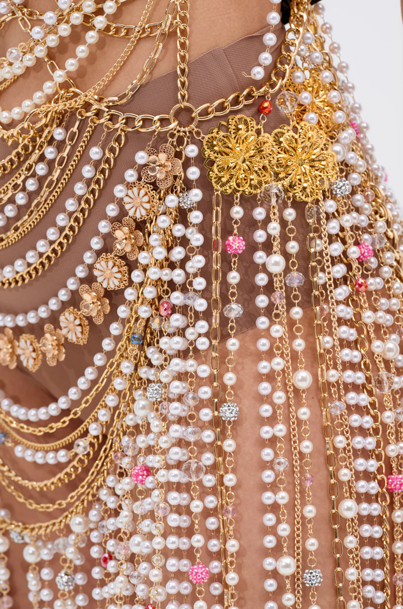 NAMIKA LAYERED CHAIN AND PEARL MINI DRESS - Image 12