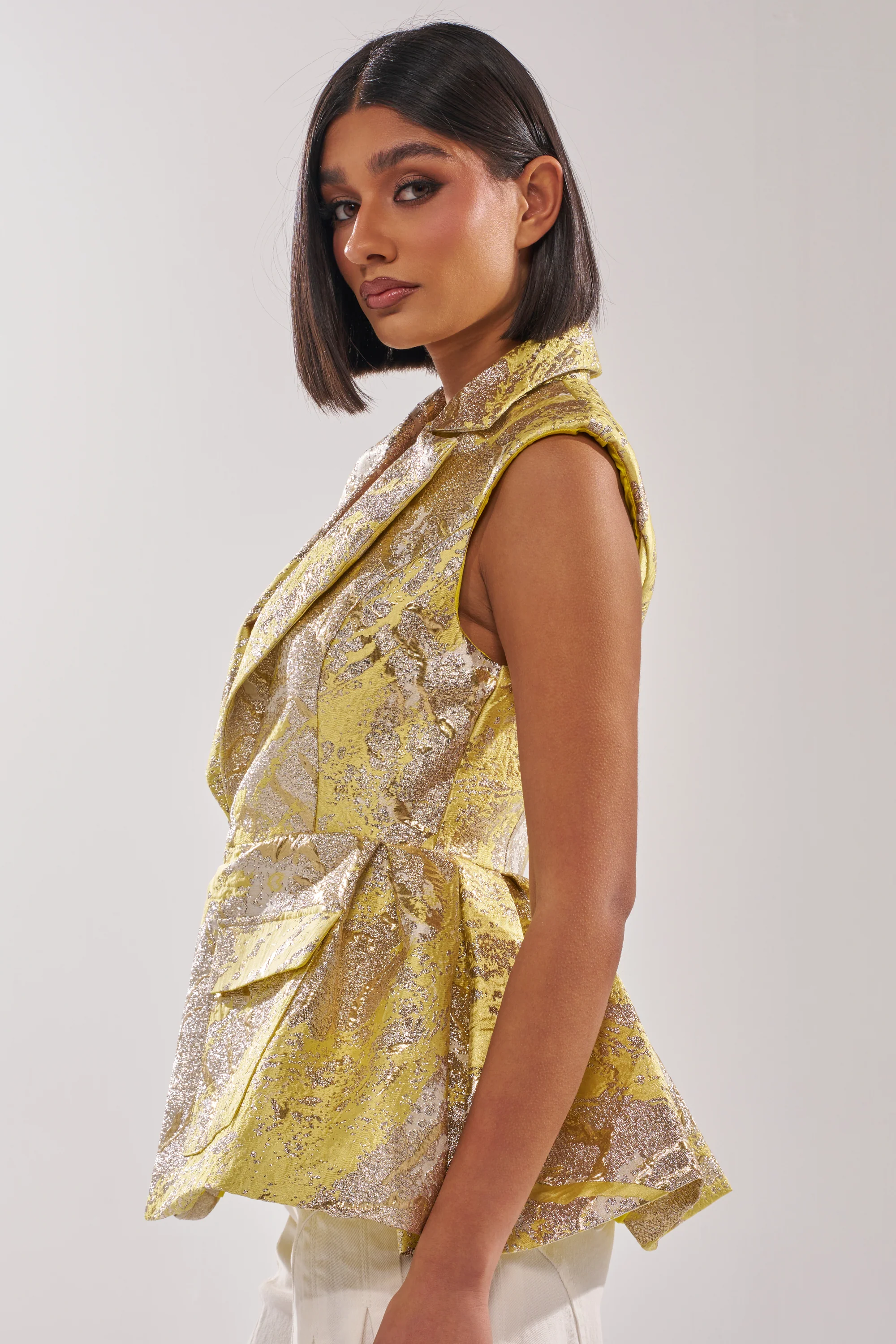 NAOMI BLAZER VEST IN BROCADE - Image 3