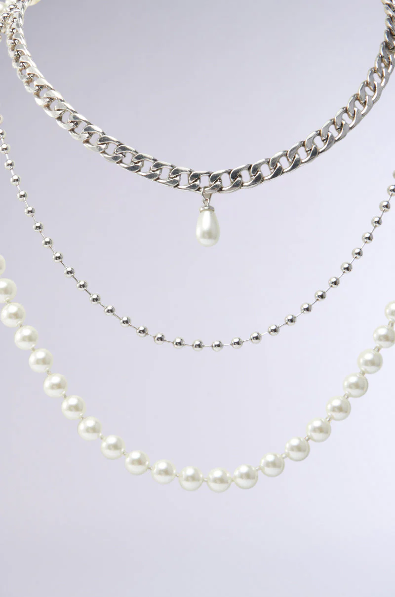 GLAM LIFE LAYERED NECKLACE - Image 3
