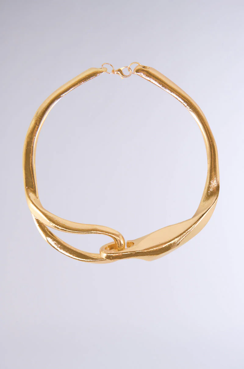 GLOWING GODDESS NECKLACE