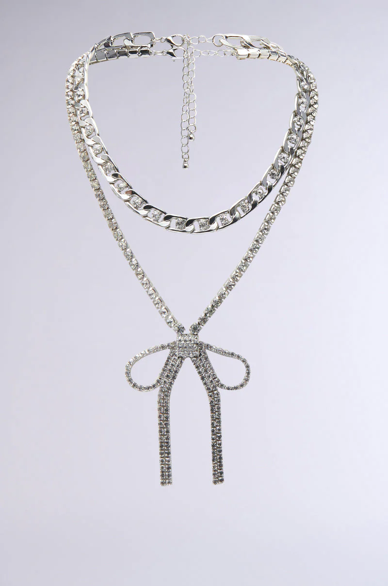 WITH A BOW SILVER NECKLACE SET