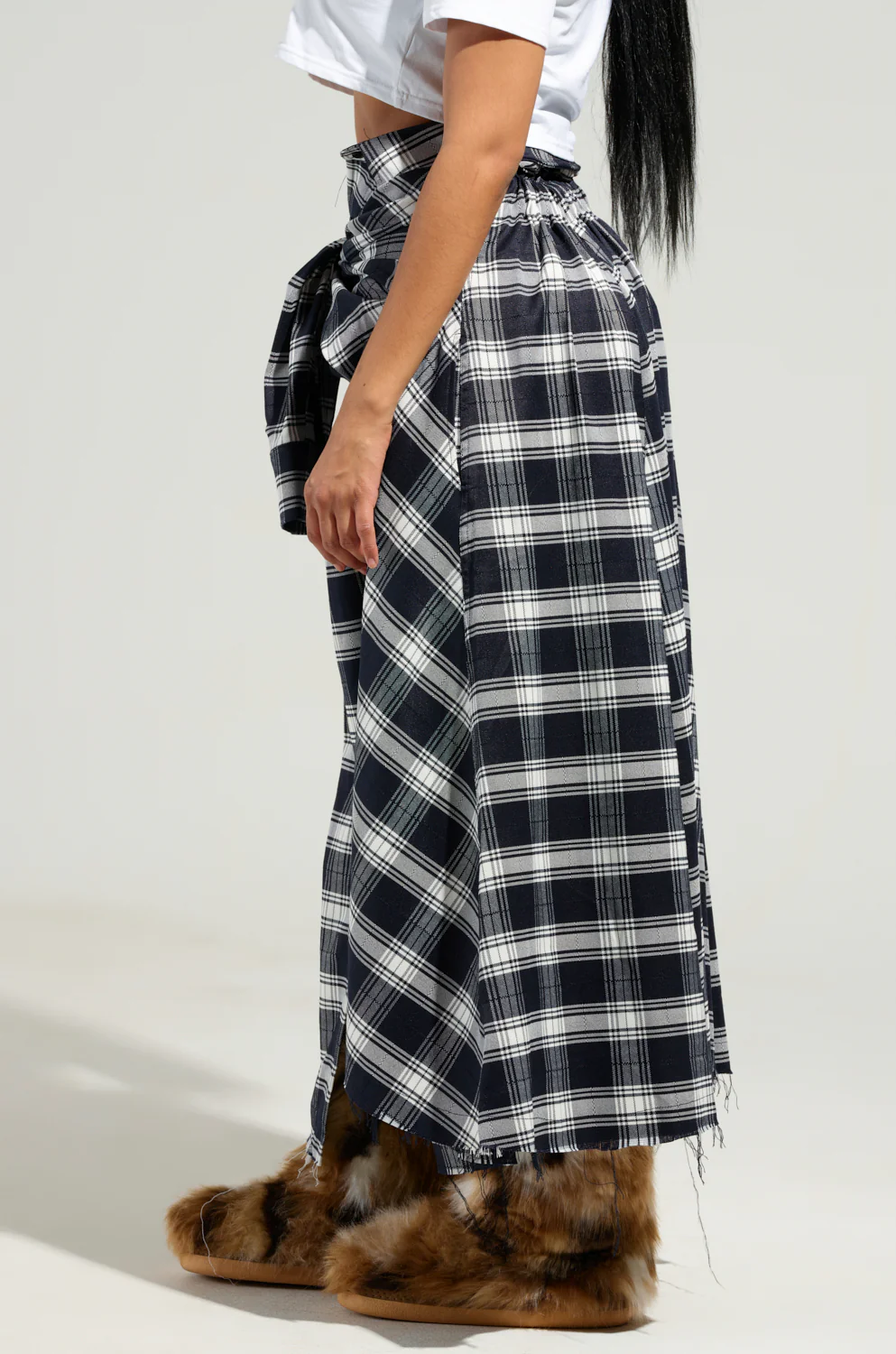 NEED YOU PLAID MAXI SKIRT - Image 3