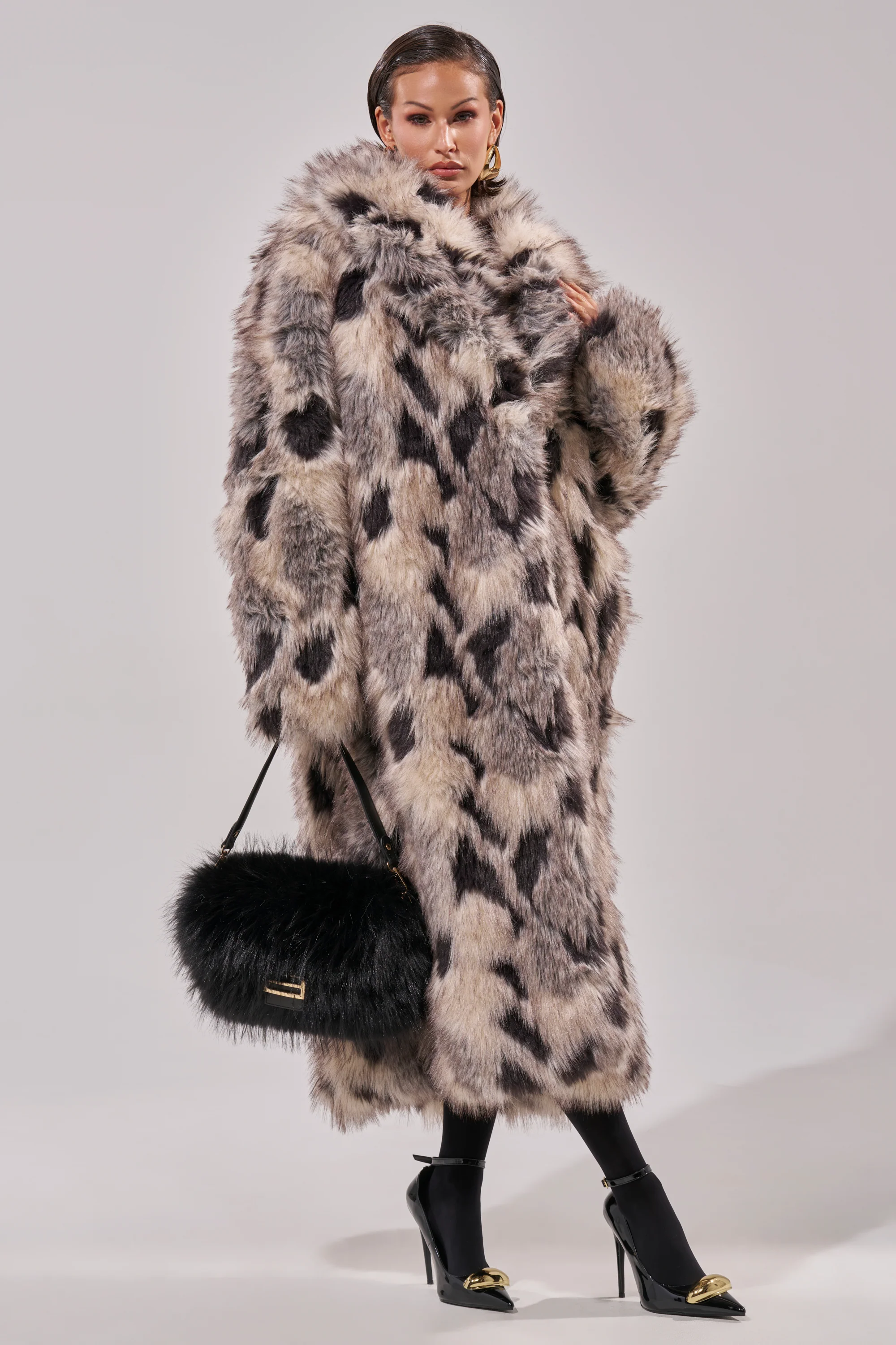 NEW AUSTIN FAUX FUR COAT - Image 2