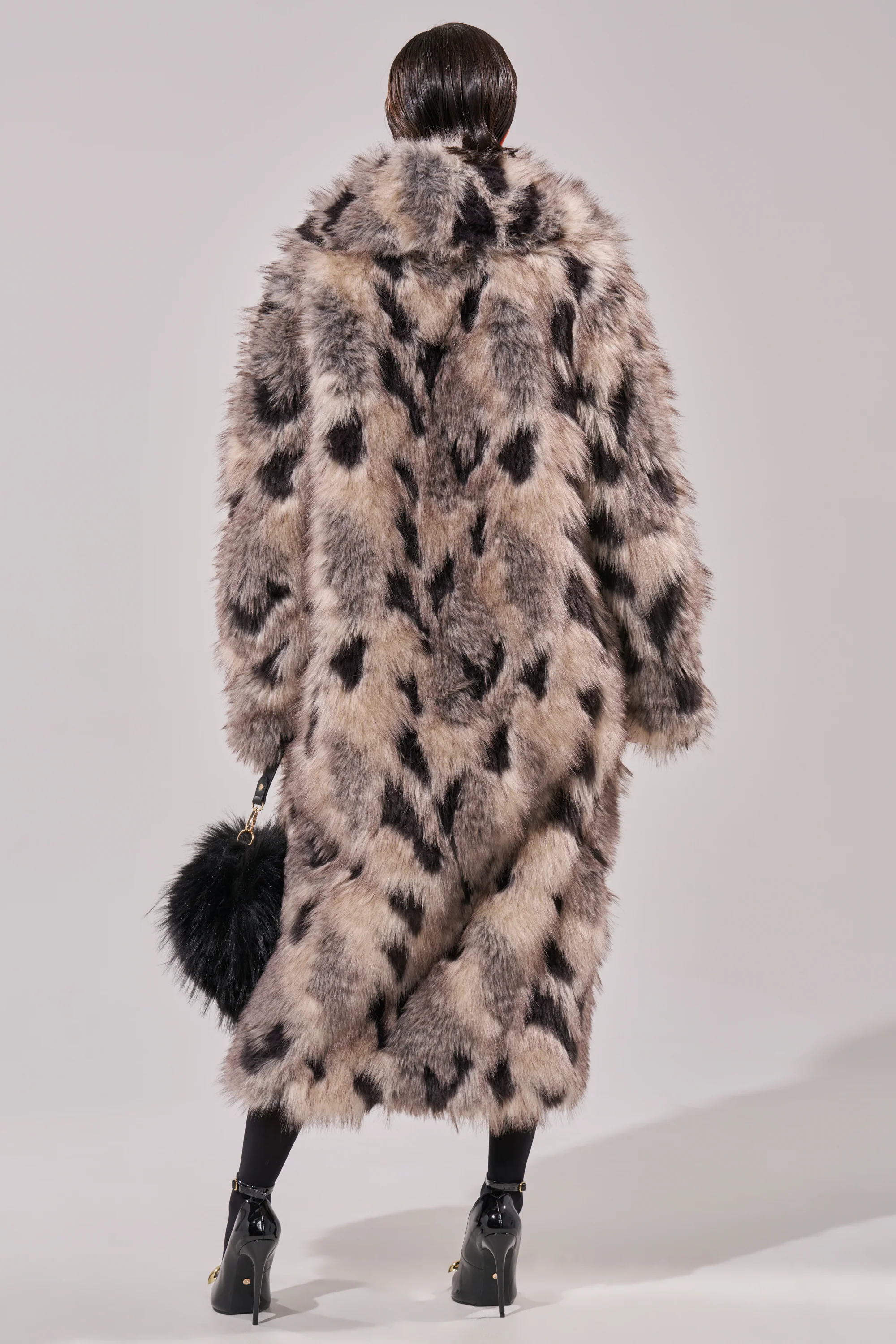 NEW AUSTIN FAUX FUR COAT - Image 7