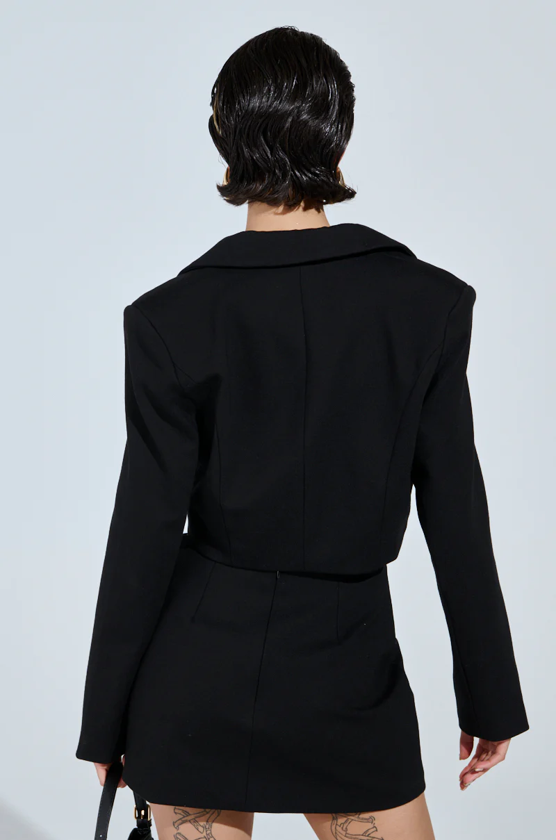 NEW CLASSIC CROPPED BLAZER - Image 7